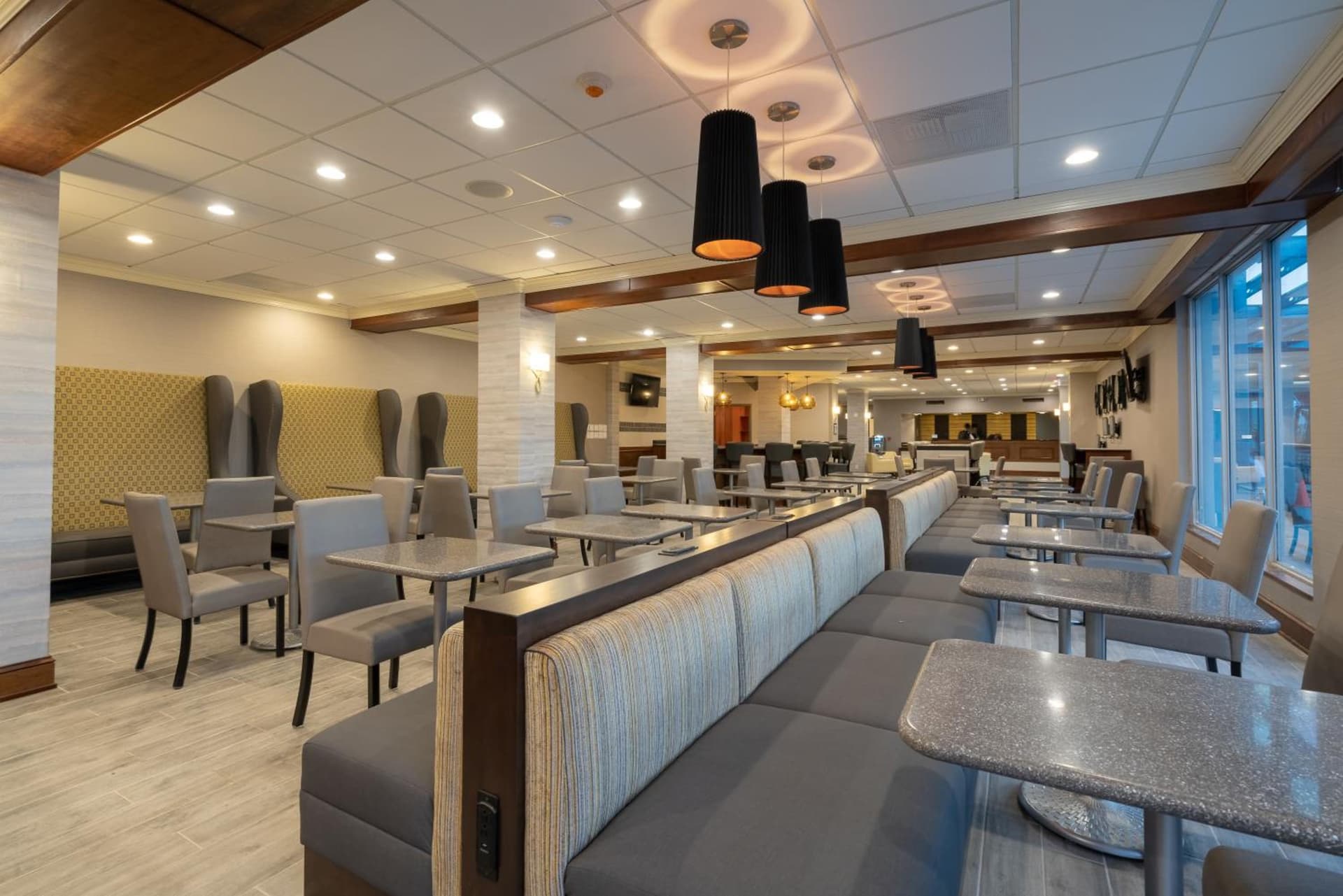 Cottonwood Airport & Expo Hotel Louisville gallery photo in Louisville, KY — image 51