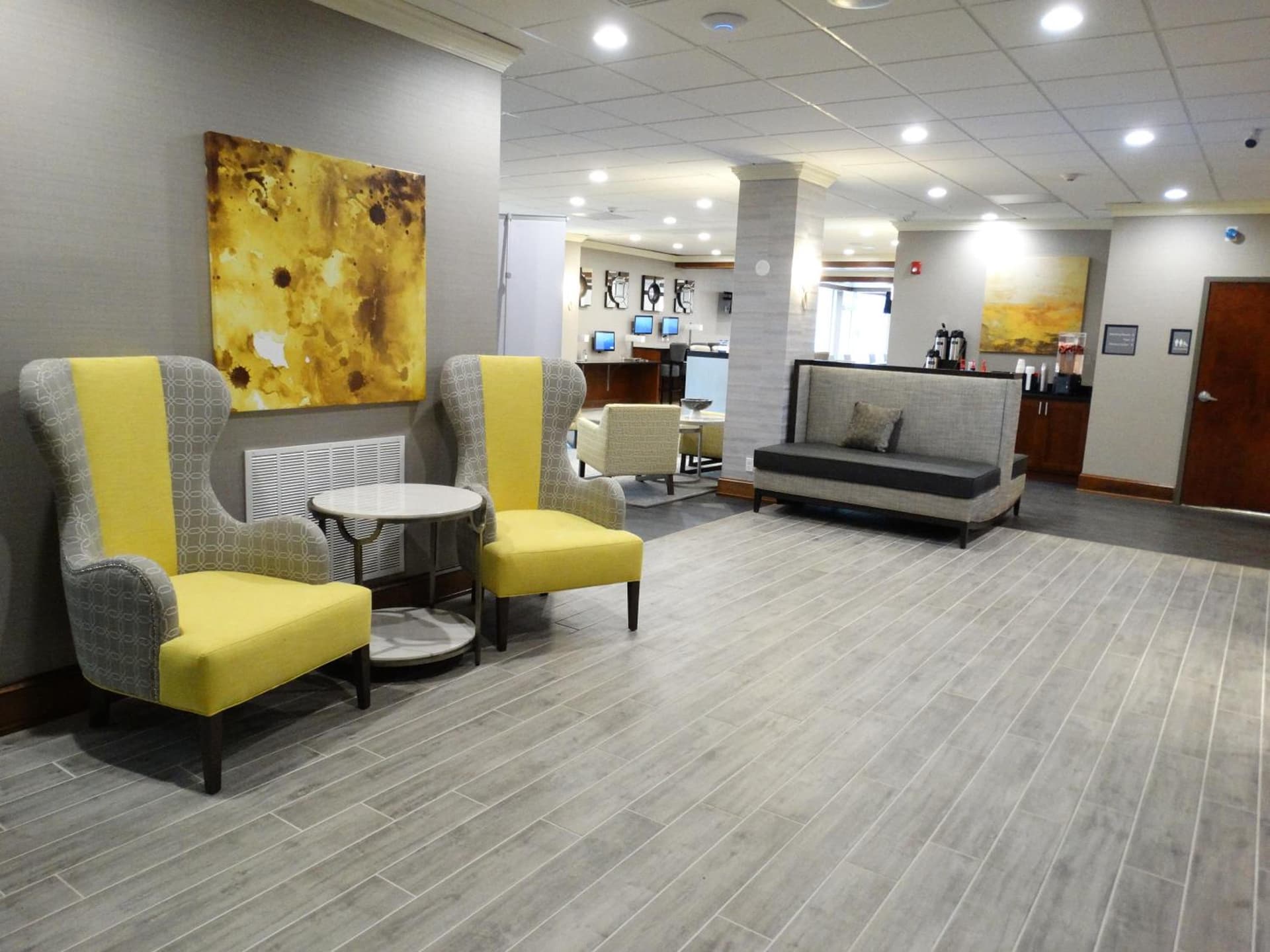 Cottonwood Airport & Expo Hotel Louisville gallery photo in Louisville, KY — image 54