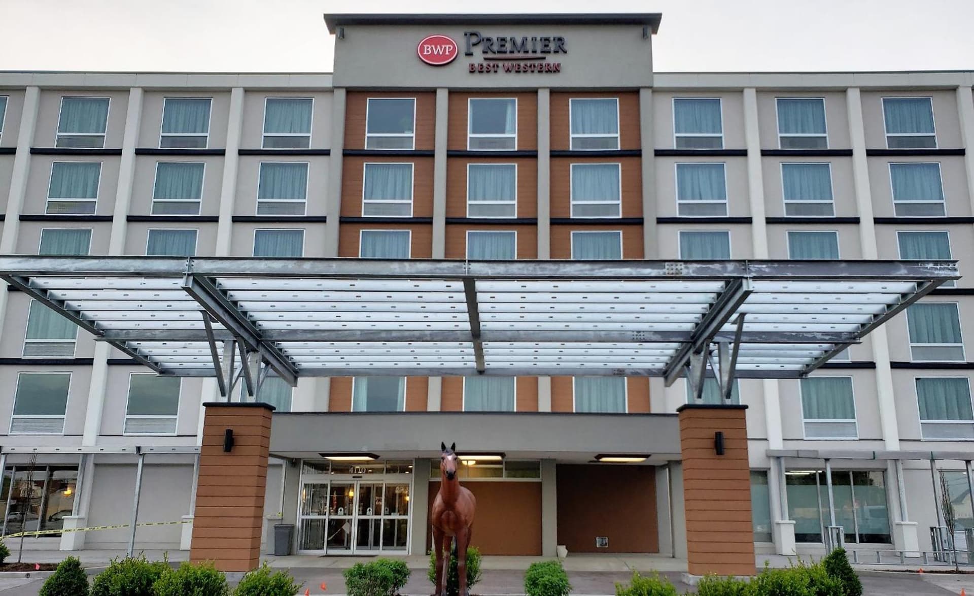 Cottonwood Airport & Expo Hotel Louisville gallery photo in Louisville, KY — image 58
