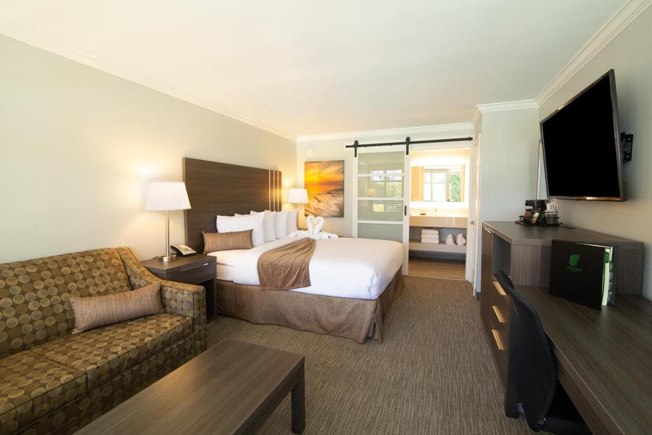 Palm Garden Hotel gallery photo in Thousand Oaks, CA — image 10