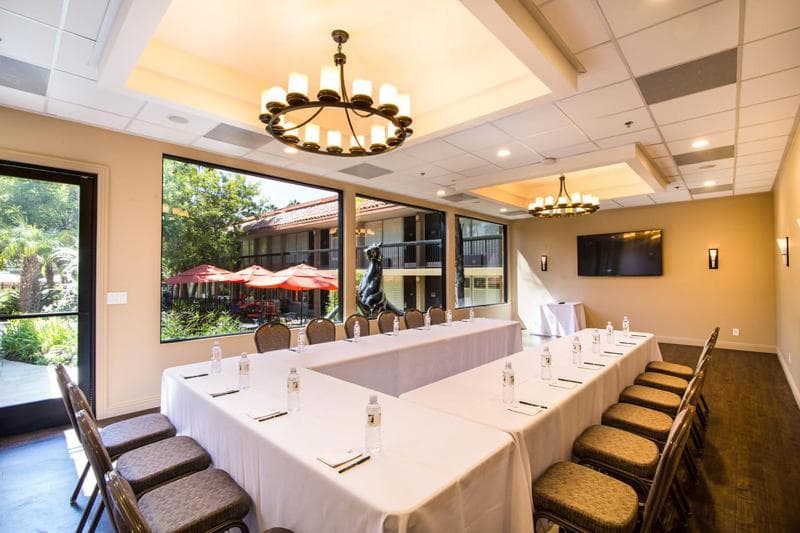 Palm Garden Hotel gallery photo in Thousand Oaks, CA — image 36
