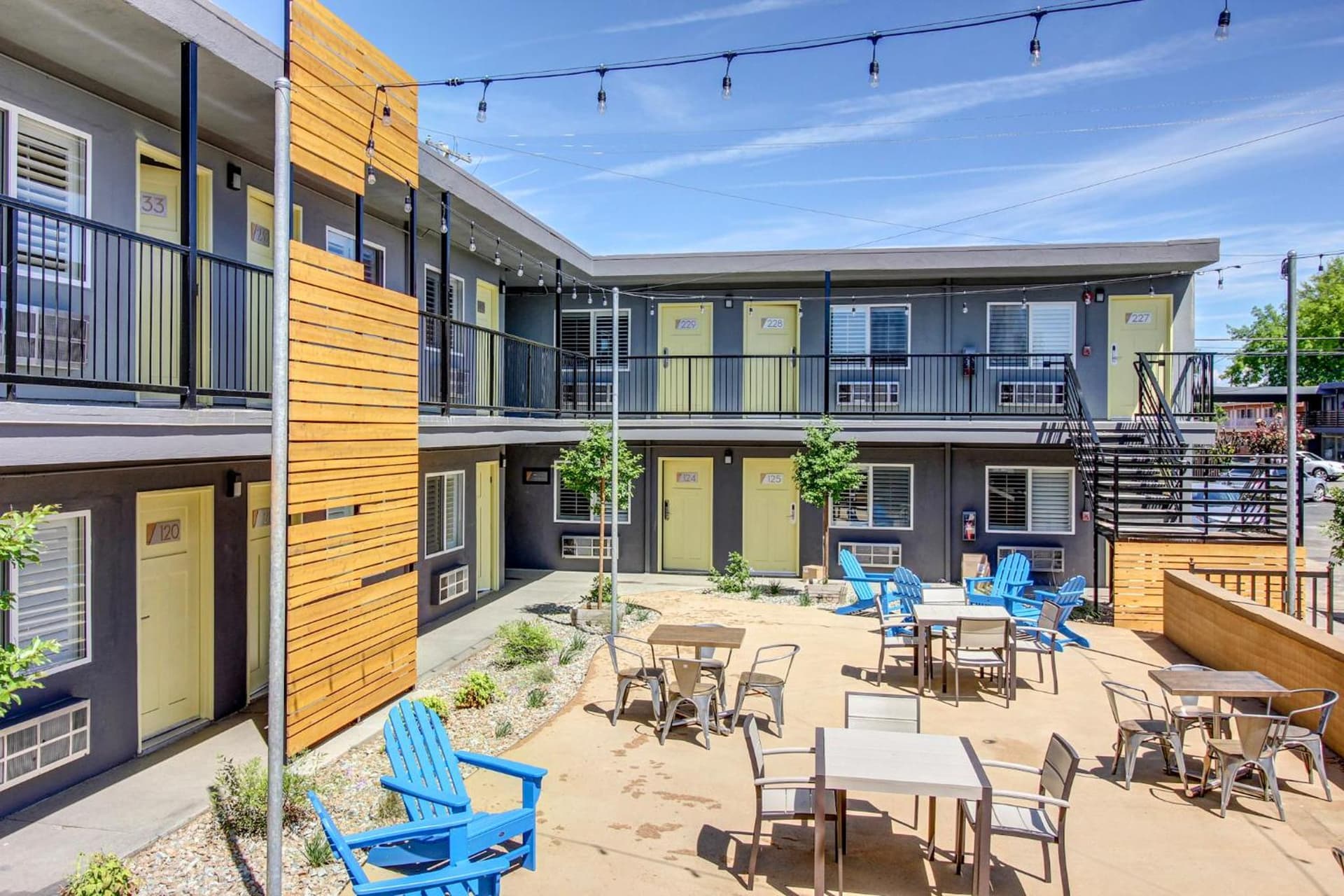 Americana Modern Hotel gallery photo in Redding, CA — image 35