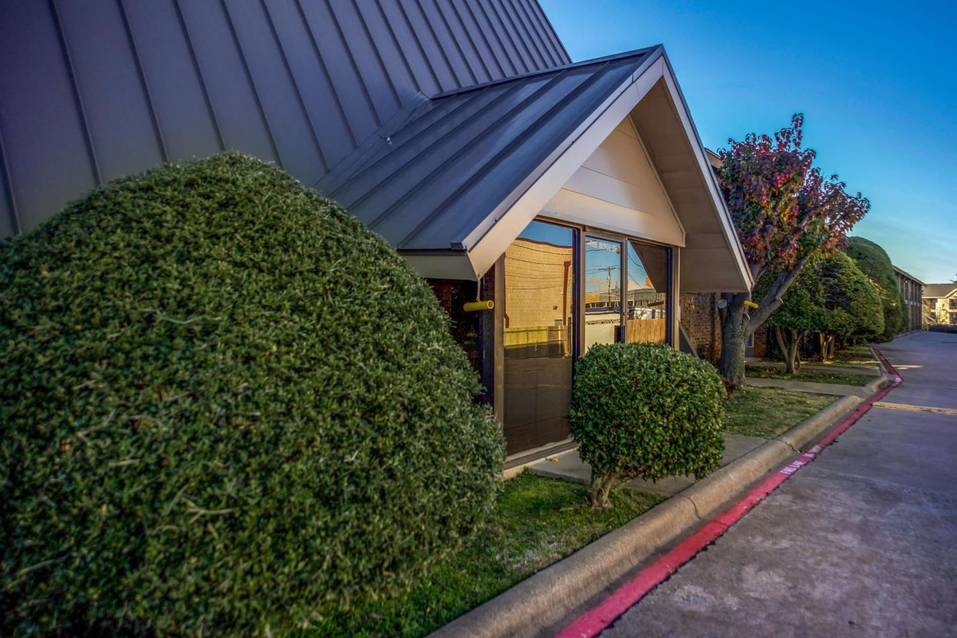 Motel 6-Arlington, TX - UTA gallery photo in Arlington, TX — image 5