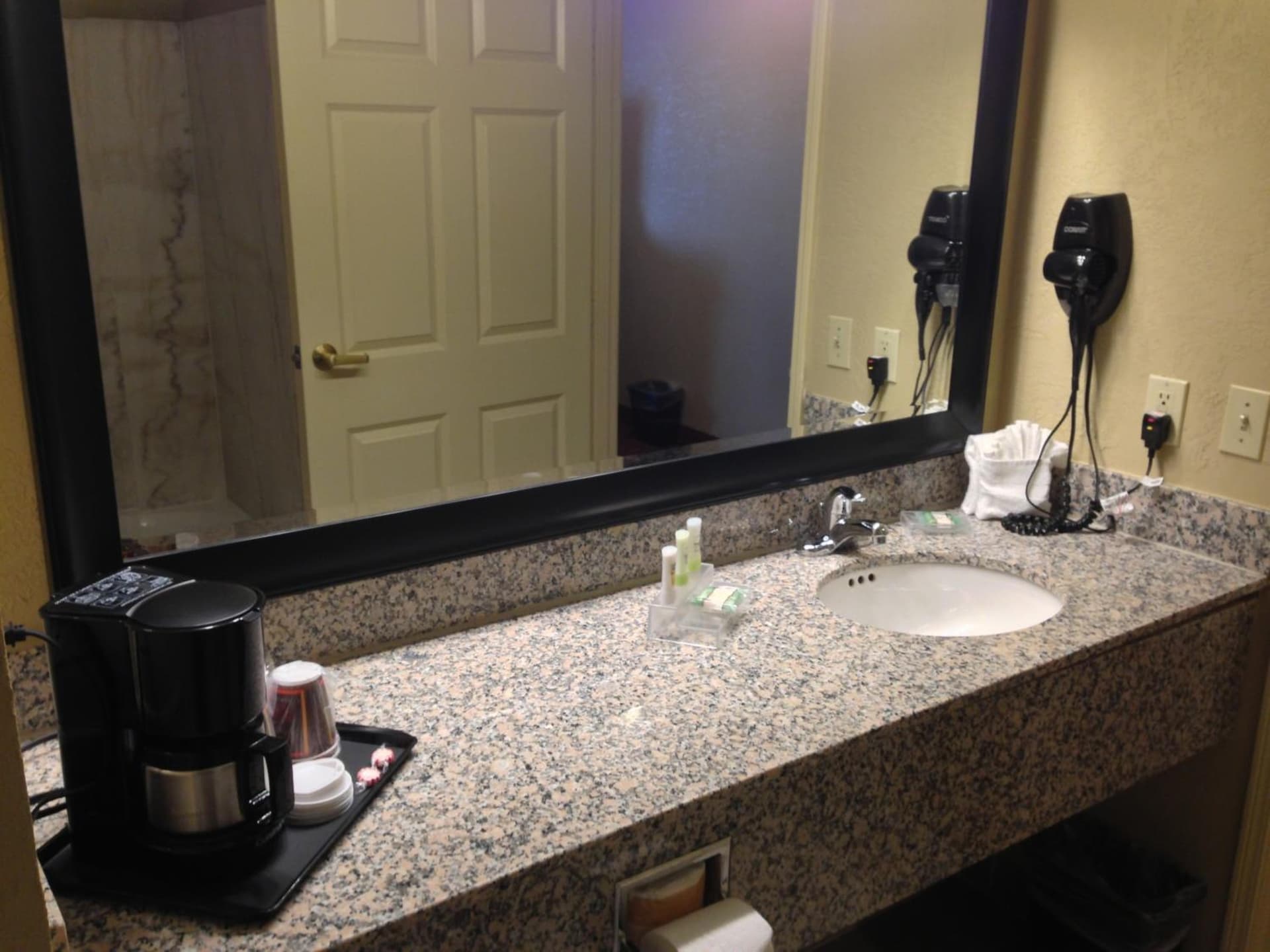 Country Inn & Suites by Radisson, Oklahoma City at Northwest Expressway, OK gallery photo in Oklahoma City, OK — image 39