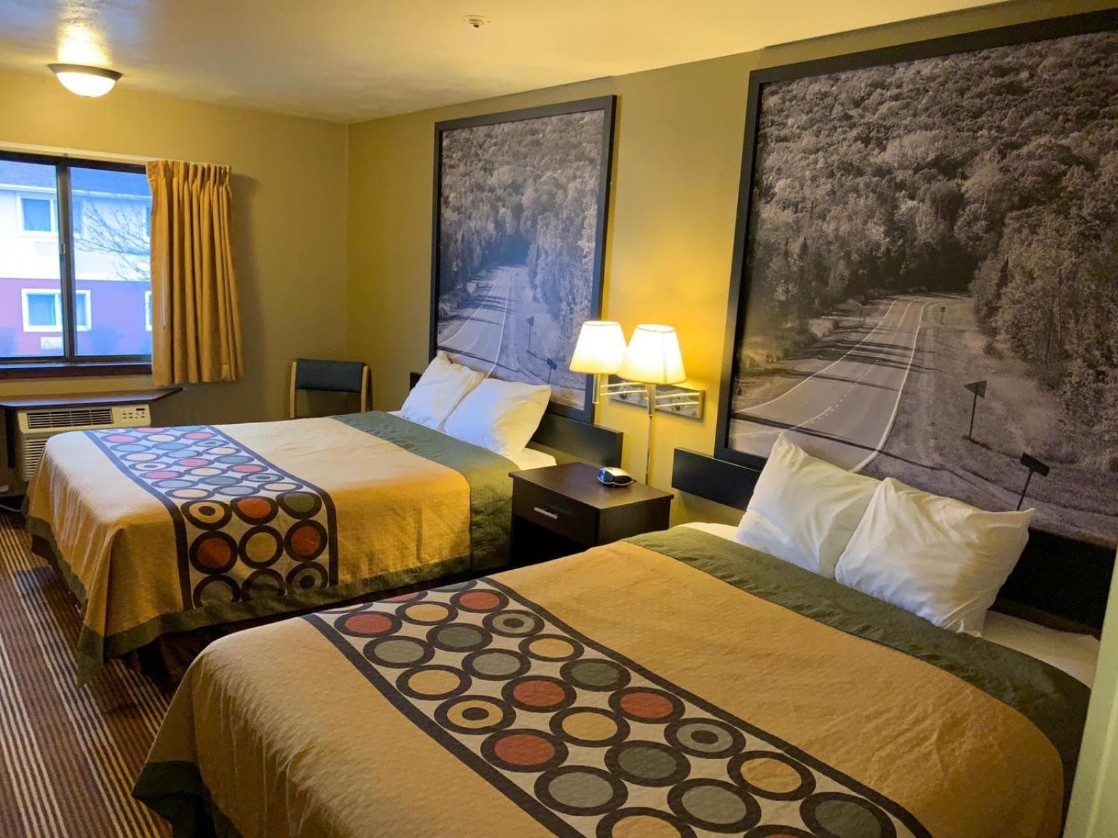 Super 8 by Wyndham Eau Claire WI gallery photo in Eau Claire, WI — image 21