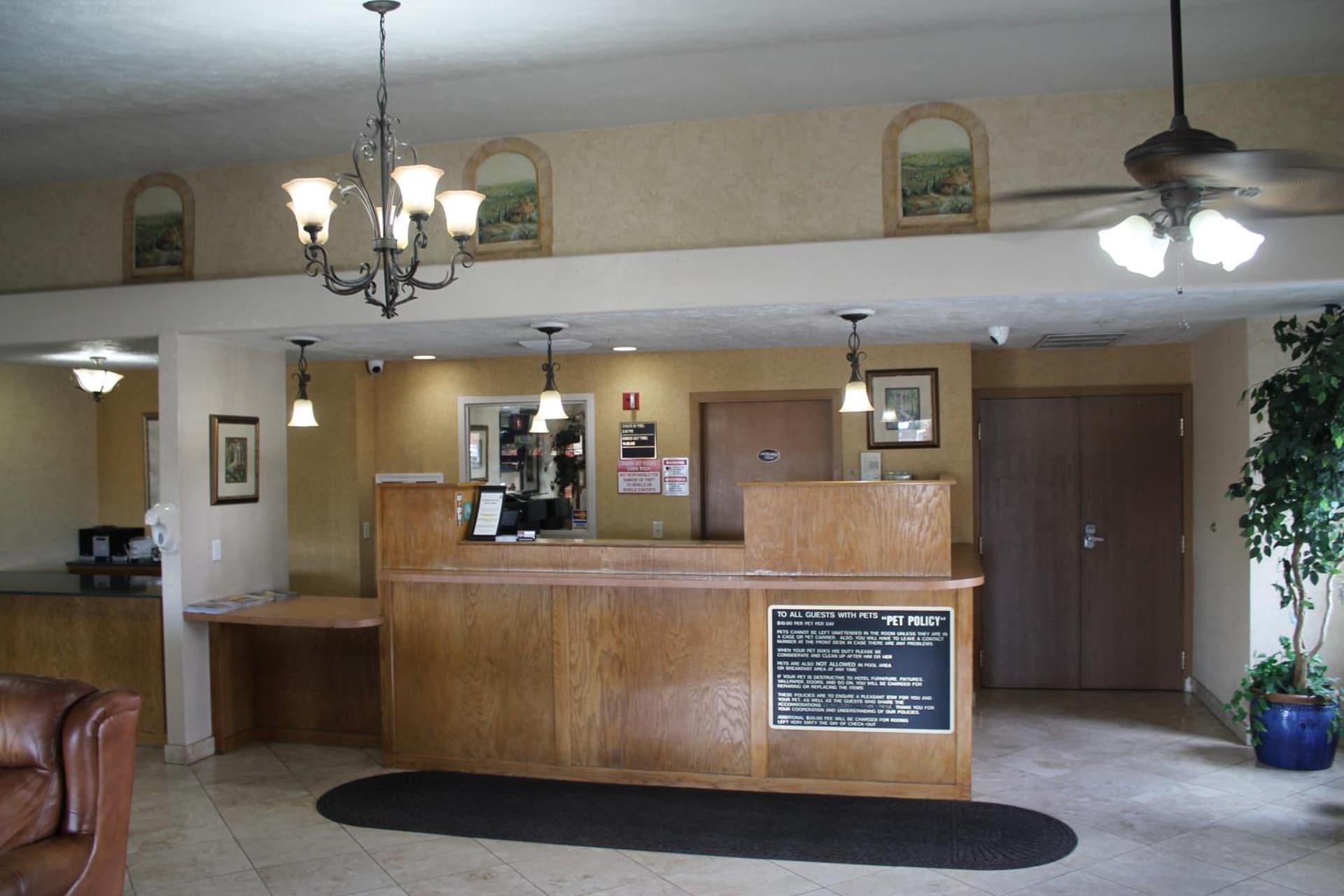 Sunrise Inn property views in Las Vegas, NV — gallery photo 3