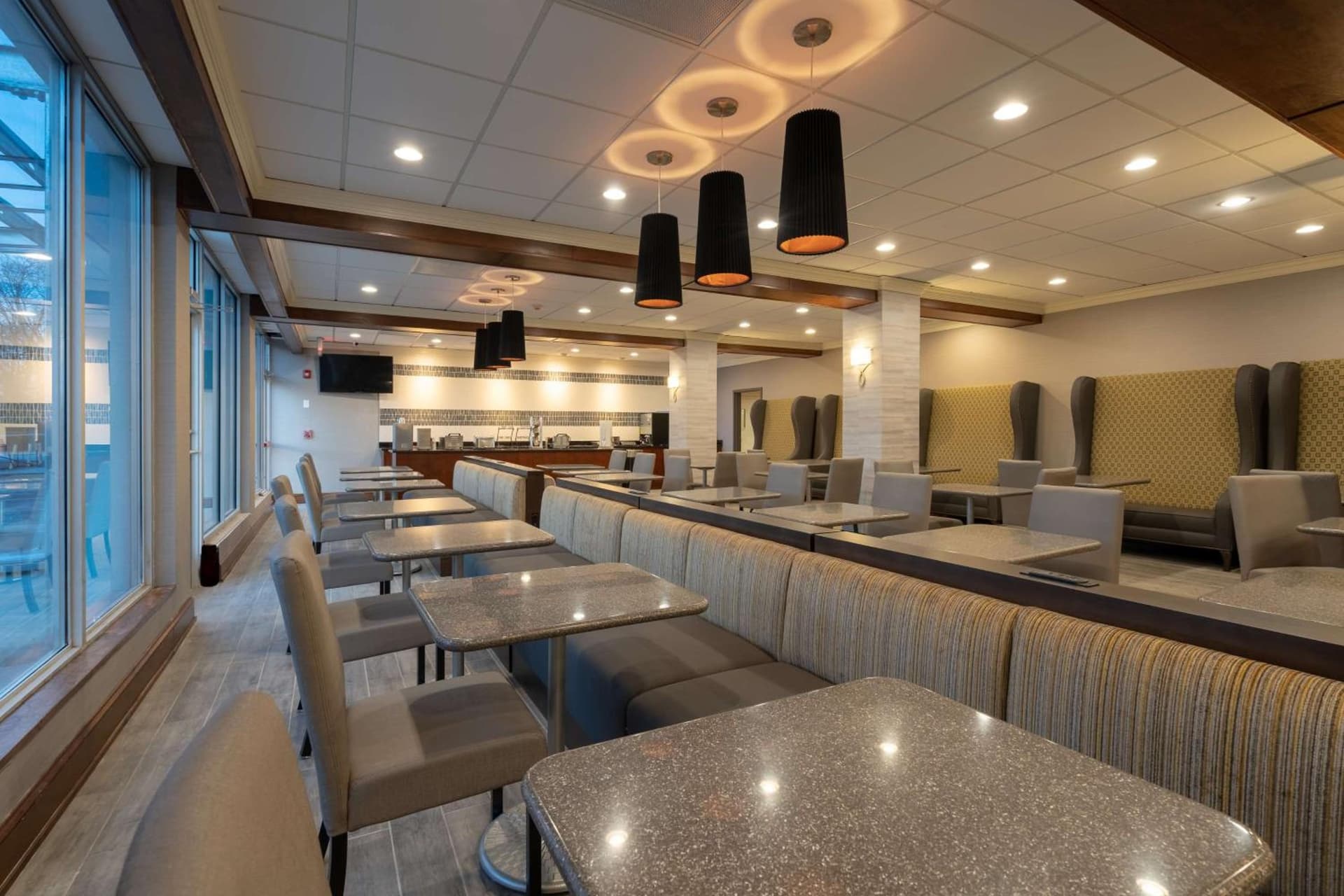 Cottonwood Airport & Expo Hotel Louisville gallery photo in Louisville, KY — image 23