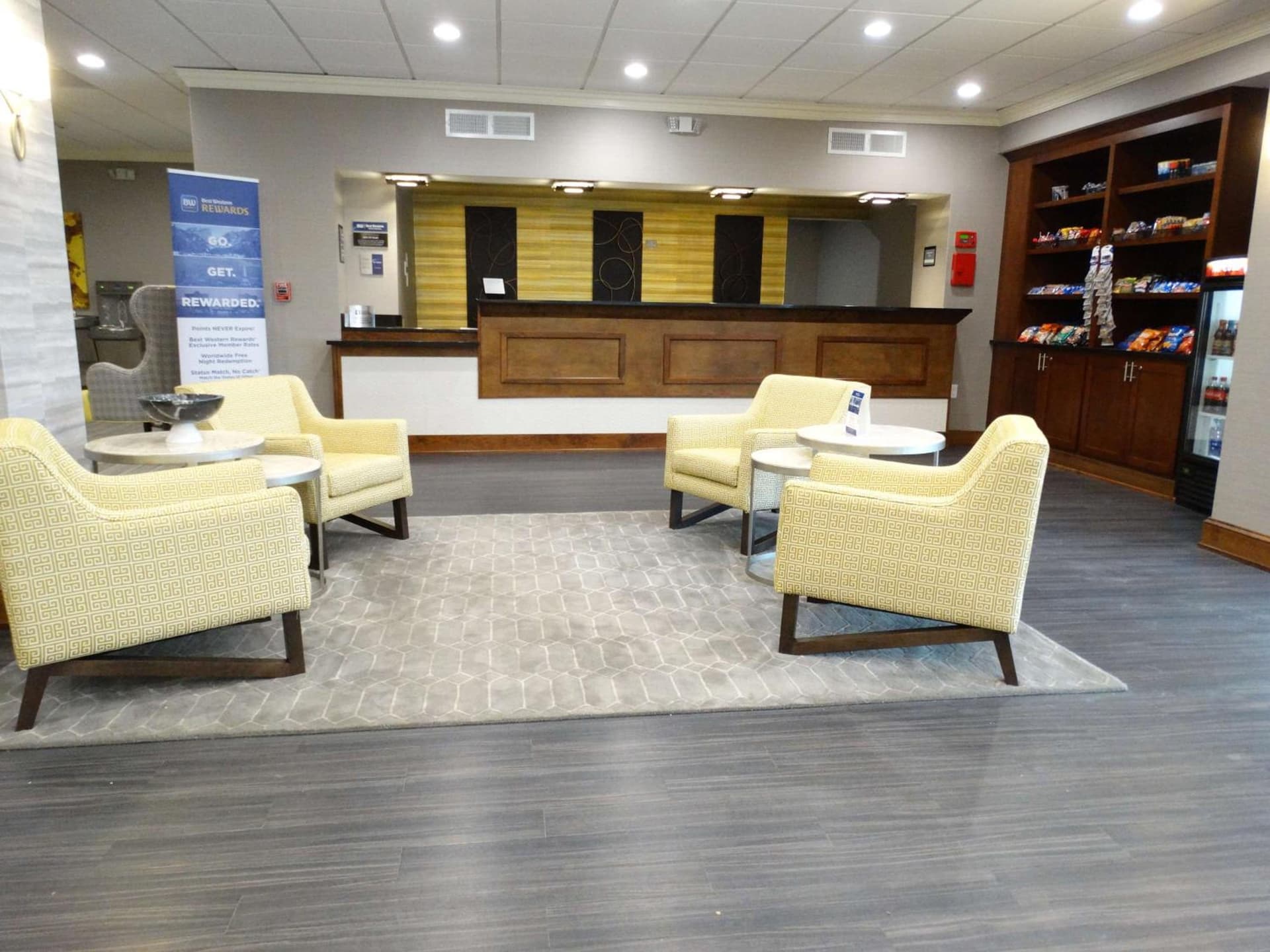 Cottonwood Airport & Expo Hotel Louisville gallery photo in Louisville, KY — image 52