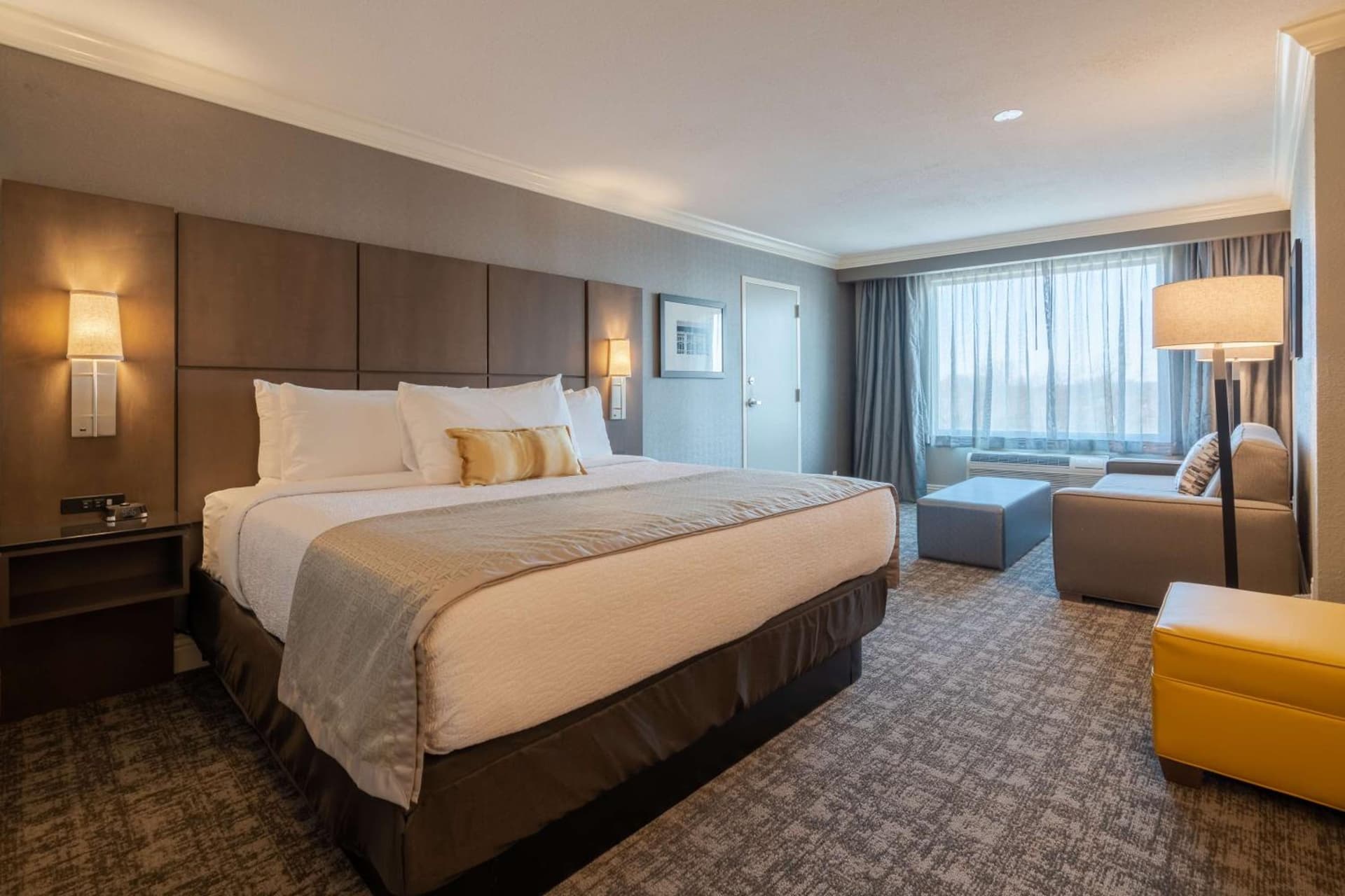 Cottonwood Airport & Expo Hotel Louisville gallery photo in Louisville, KY — image 19