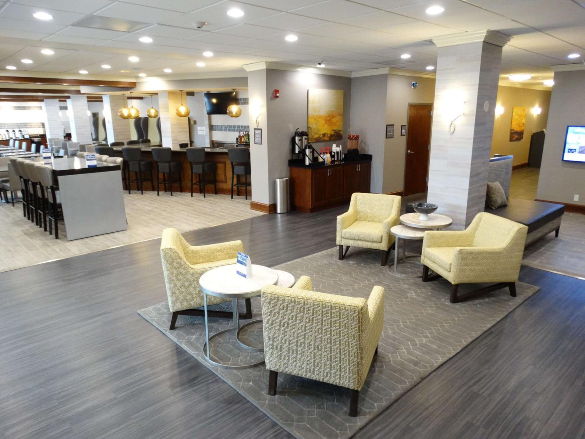 Cottonwood Airport & Expo Hotel Louisville gallery photo in Louisville, KY — image 16
