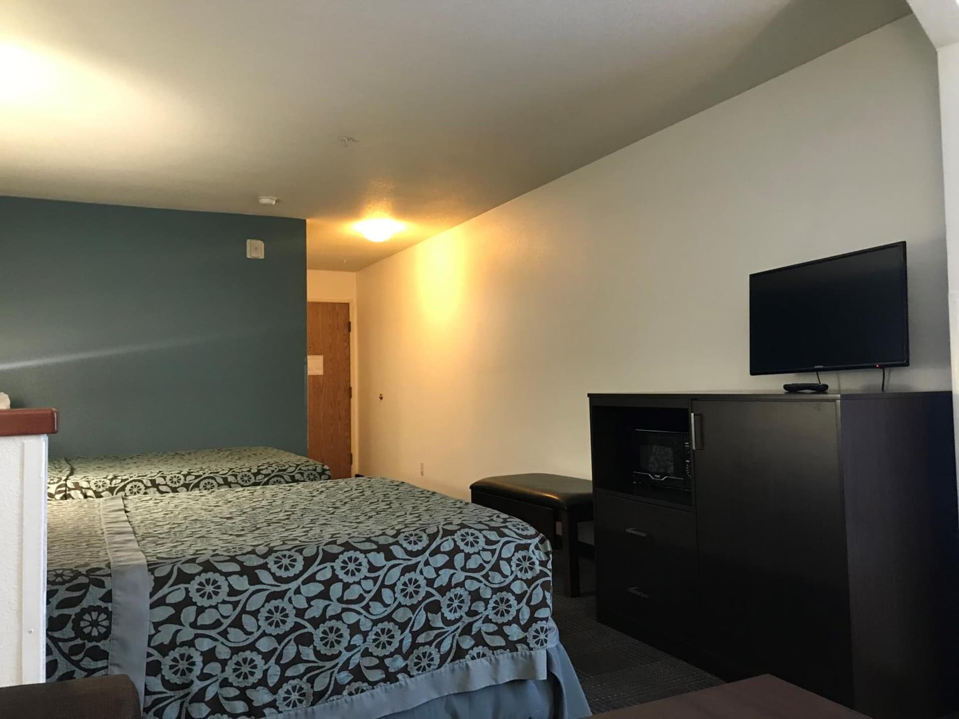 Days Inn & Suites by Wyndham Gresham gallery photo in Gresham, OR — image 24