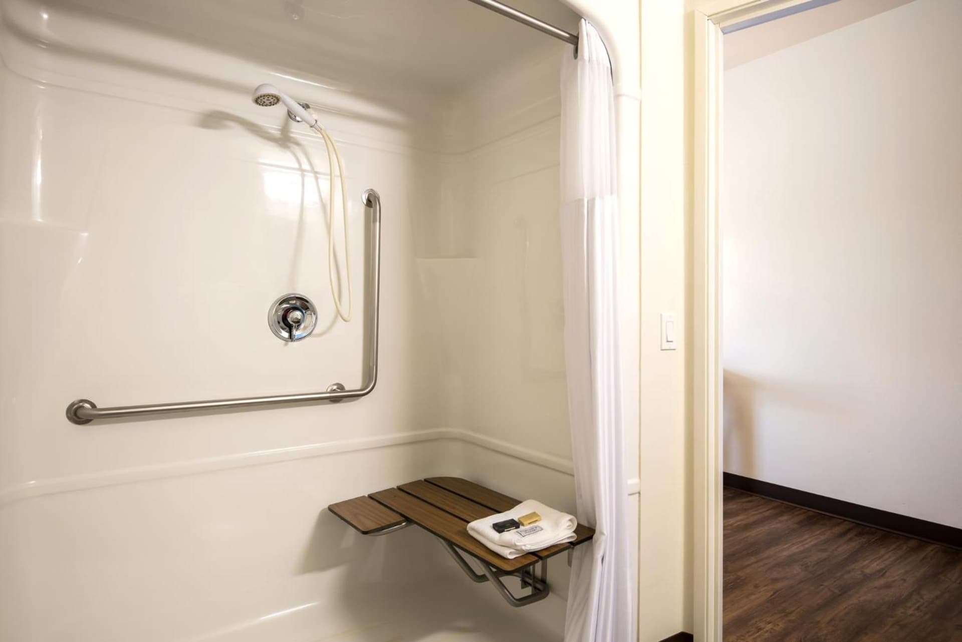 Red Lion Inn & Suites Butte interior in Butte, MT — gallery photo 2