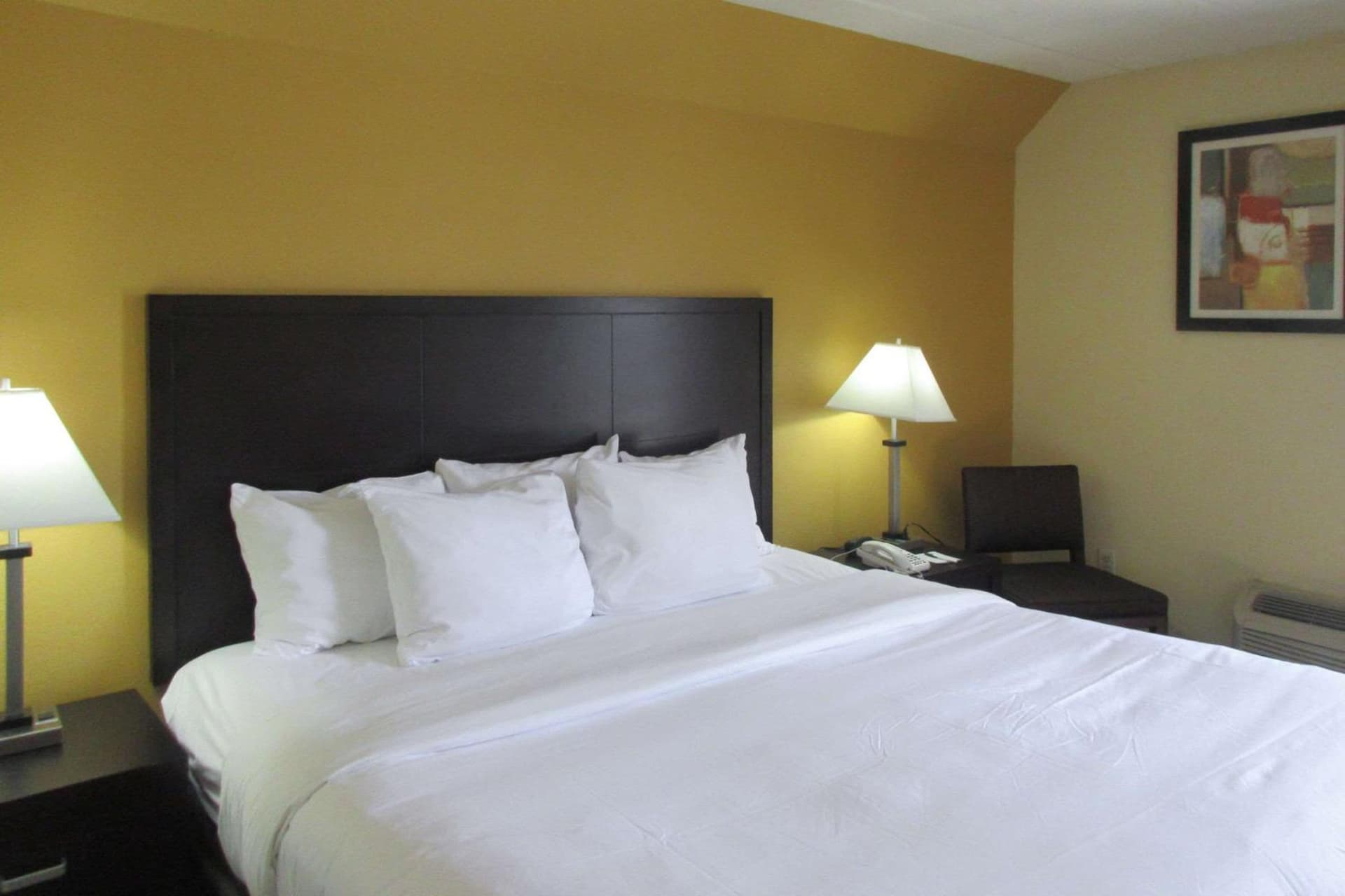 Quality Inn & Suites gallery photo in Cincinnati, OH — image 14