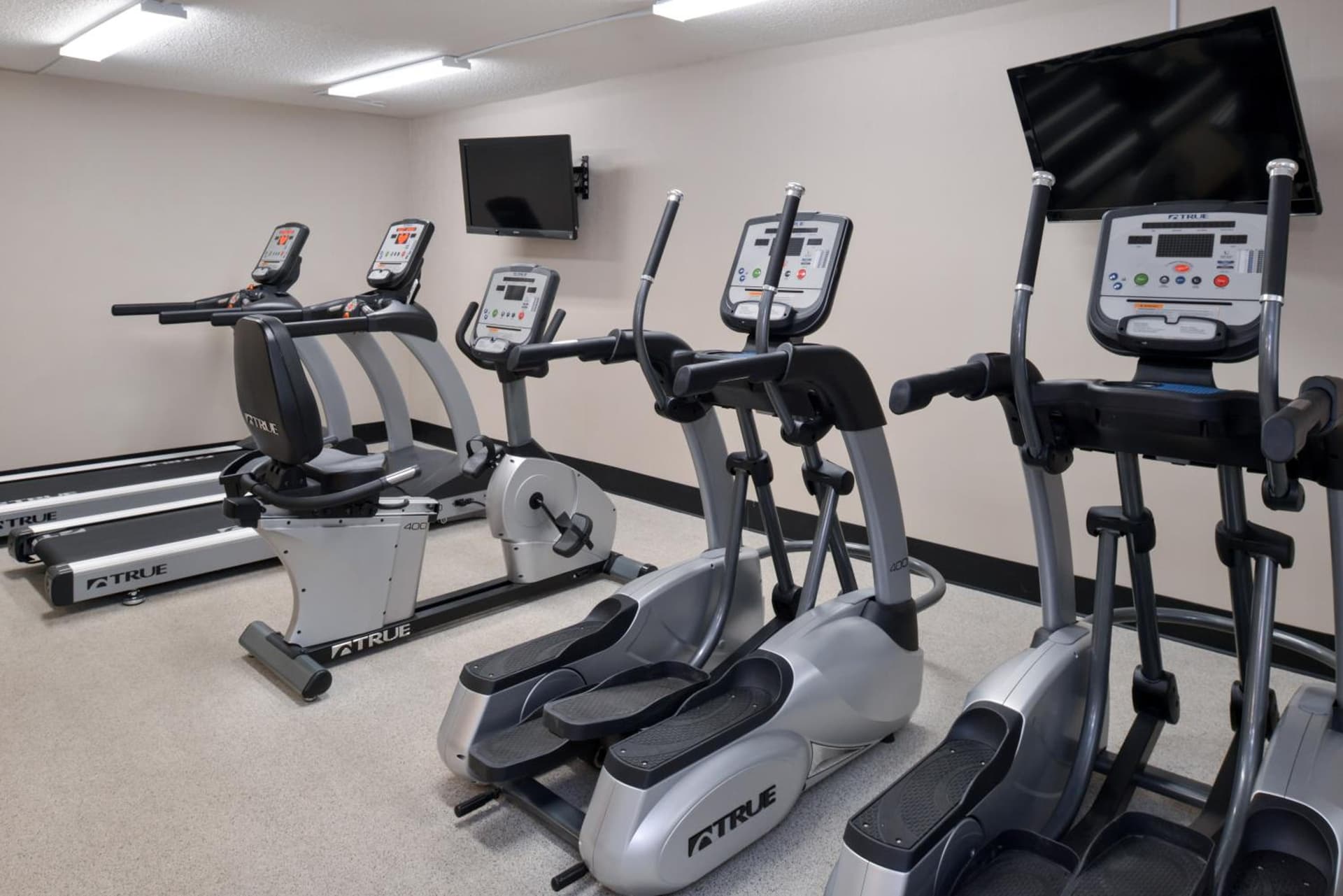 La Quinta by Wyndham Indianapolis South gallery photo in Indianapolis, IN — image 14