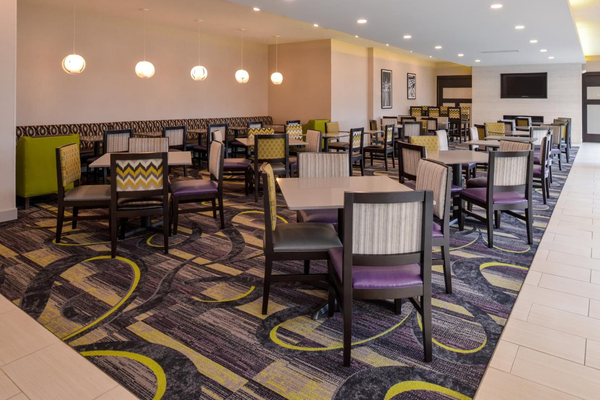 La Quinta by Wyndham Indianapolis South gallery photo in Indianapolis, IN — image 50