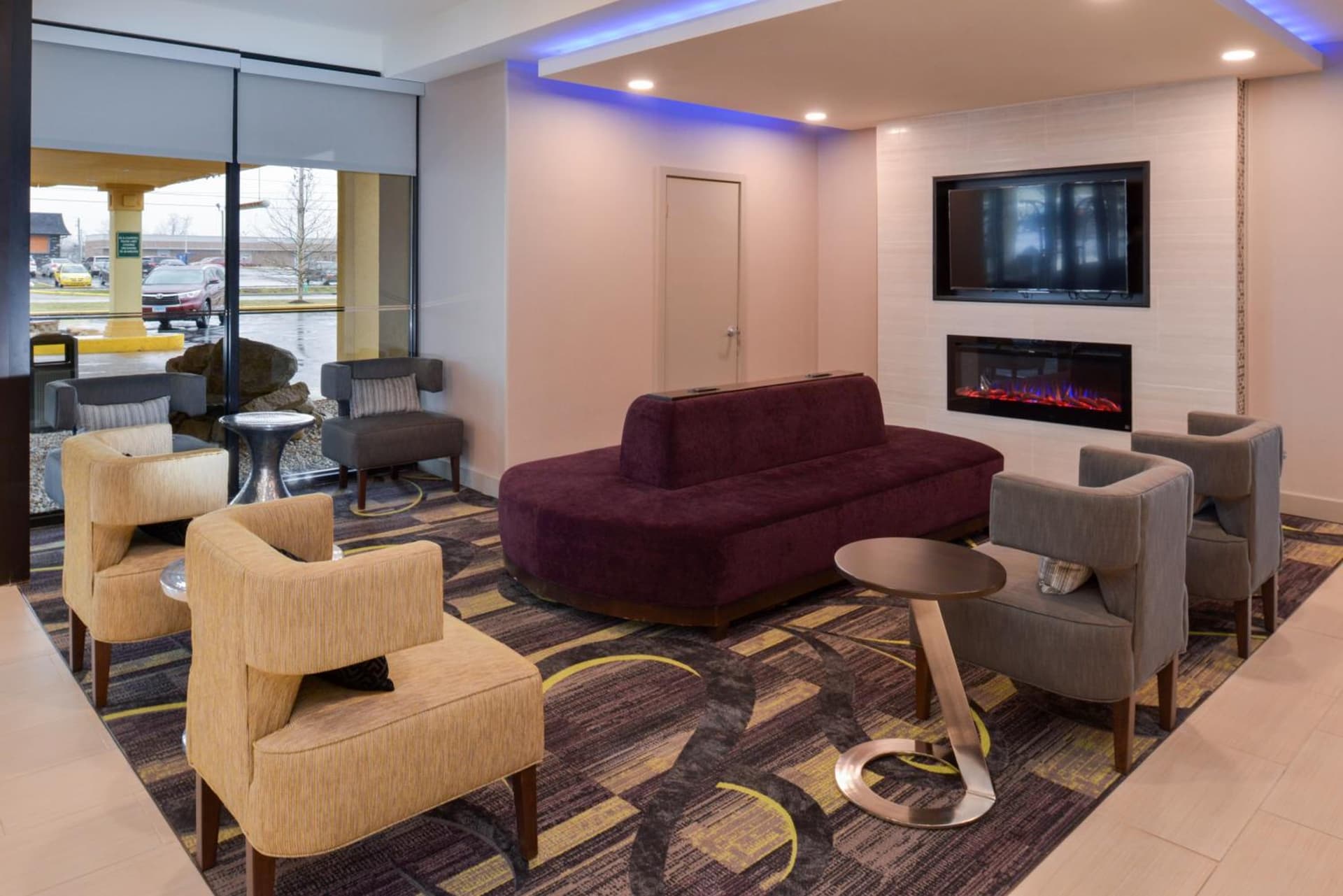 La Quinta by Wyndham Indianapolis South property views in Indianapolis, IN — gallery photo 3
