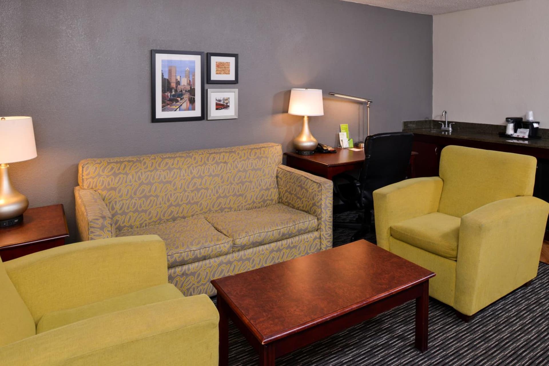 La Quinta by Wyndham Indianapolis South gallery photo in Indianapolis, IN — image 35