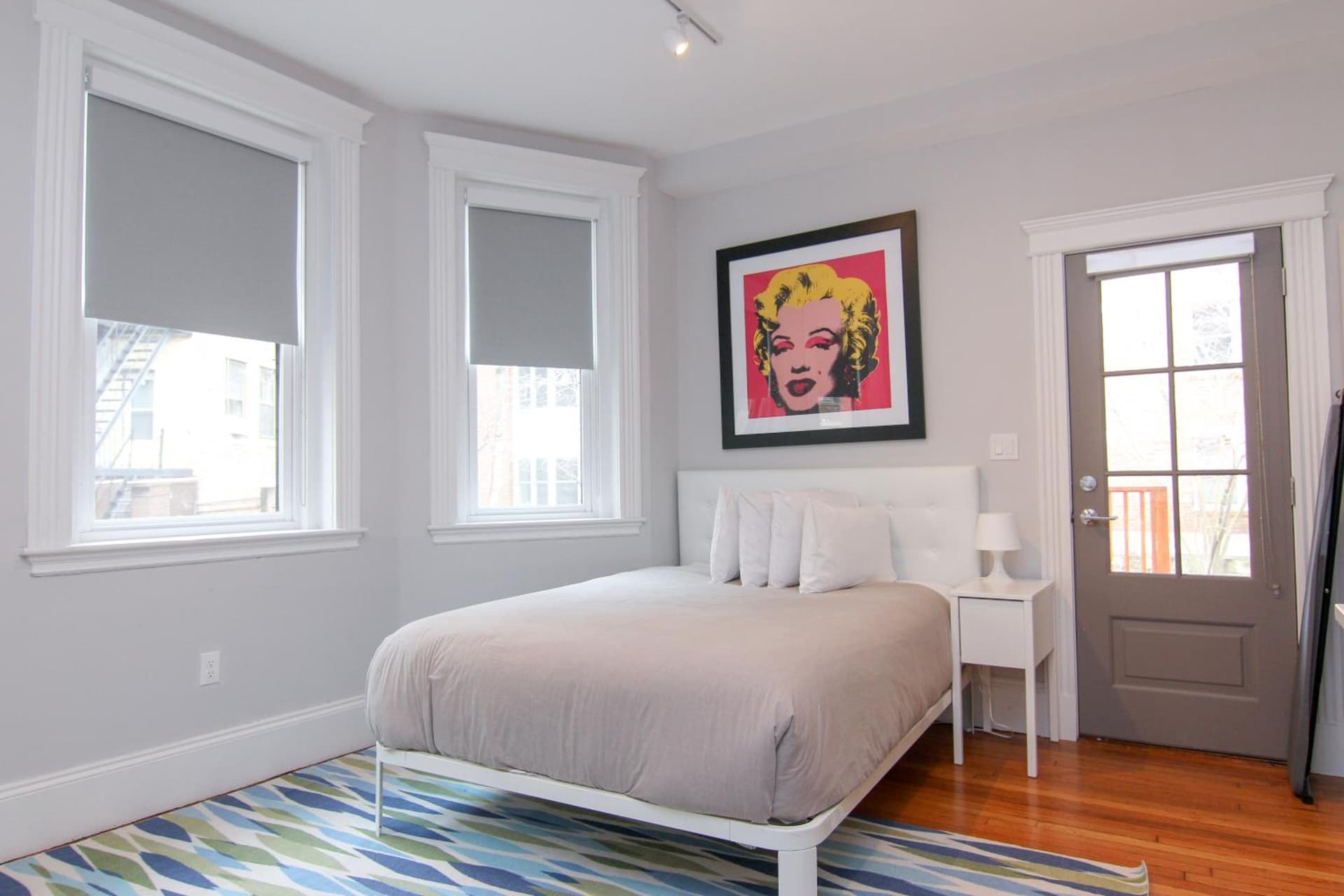 A Stylish Stay w/ a Queen Bed, Heated Floors.. #33 interior in Brookline — gallery photo 2