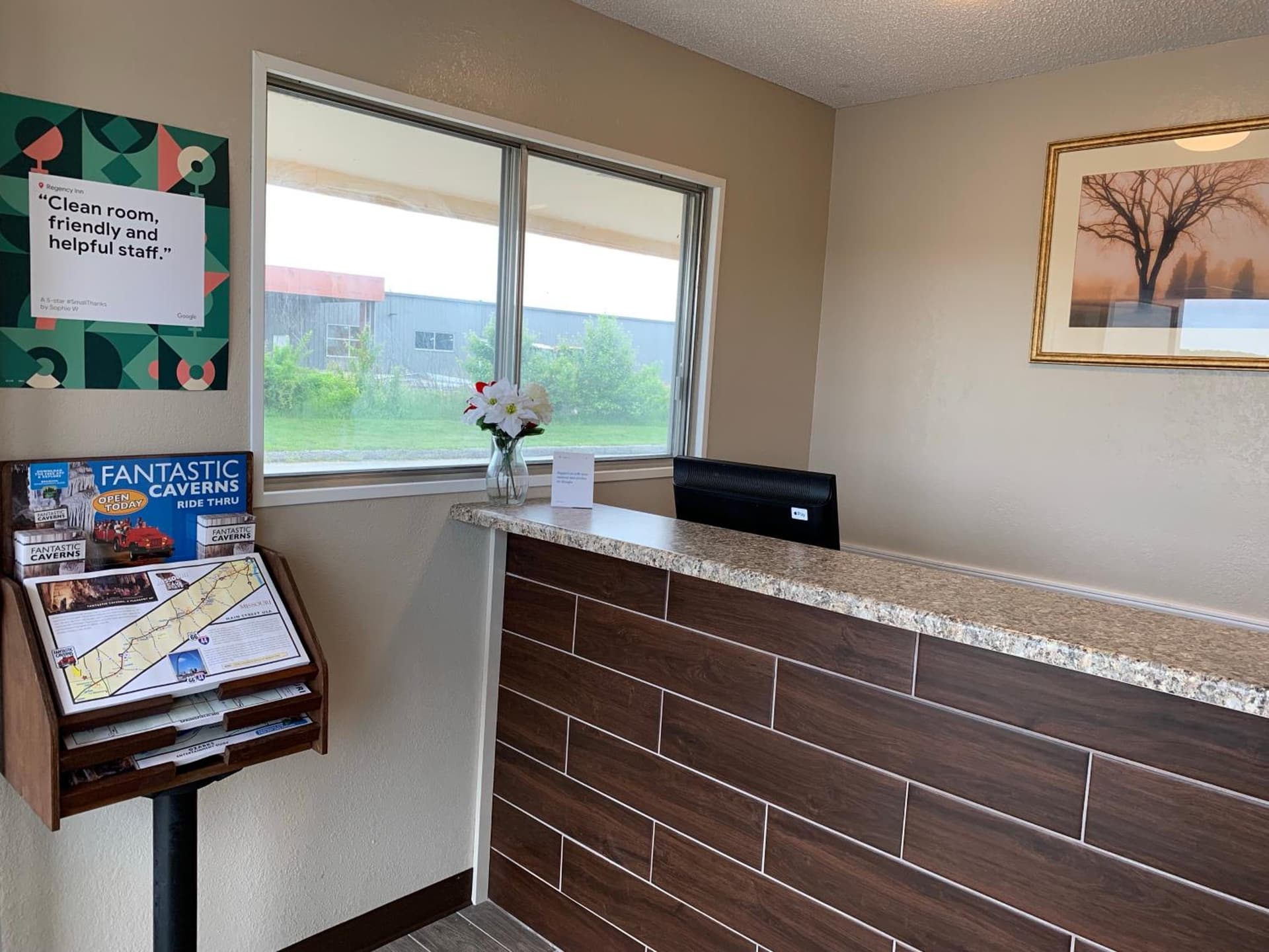 Regency Inn interior in Rolla, MO — gallery photo 2