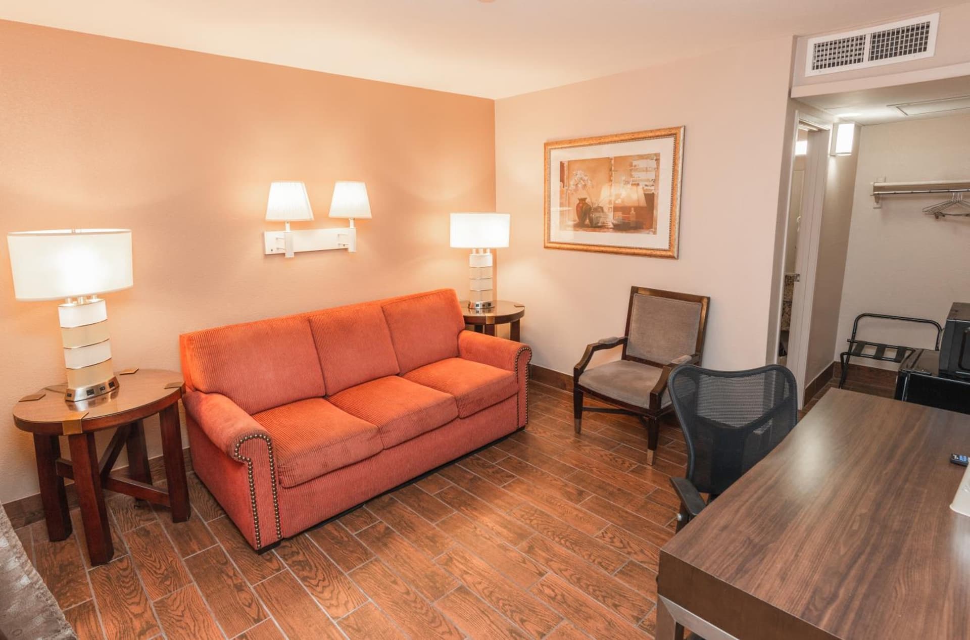 Econo Lodge Inn & Suites Yuma gallery photo in Yuma, AZ — image 8