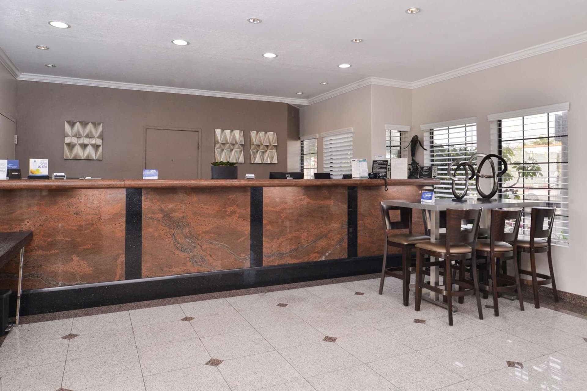 Best Western Airpark Hotel - LAX Airport LA Stadium interior in Inglewood, CA — gallery photo 2