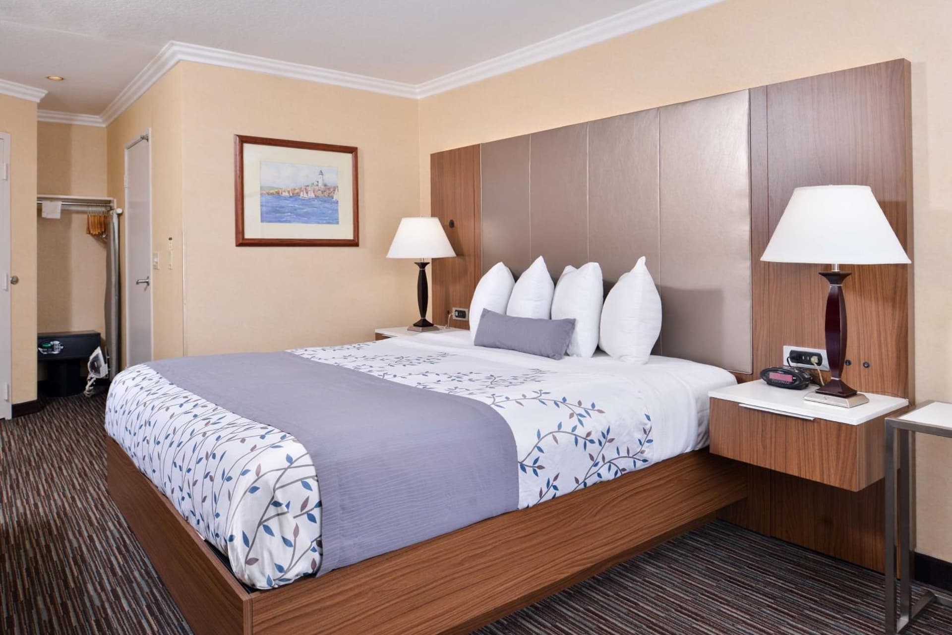 Best Western Airpark Hotel - LAX Airport LA Stadium gallery photo in Inglewood, CA — image 12