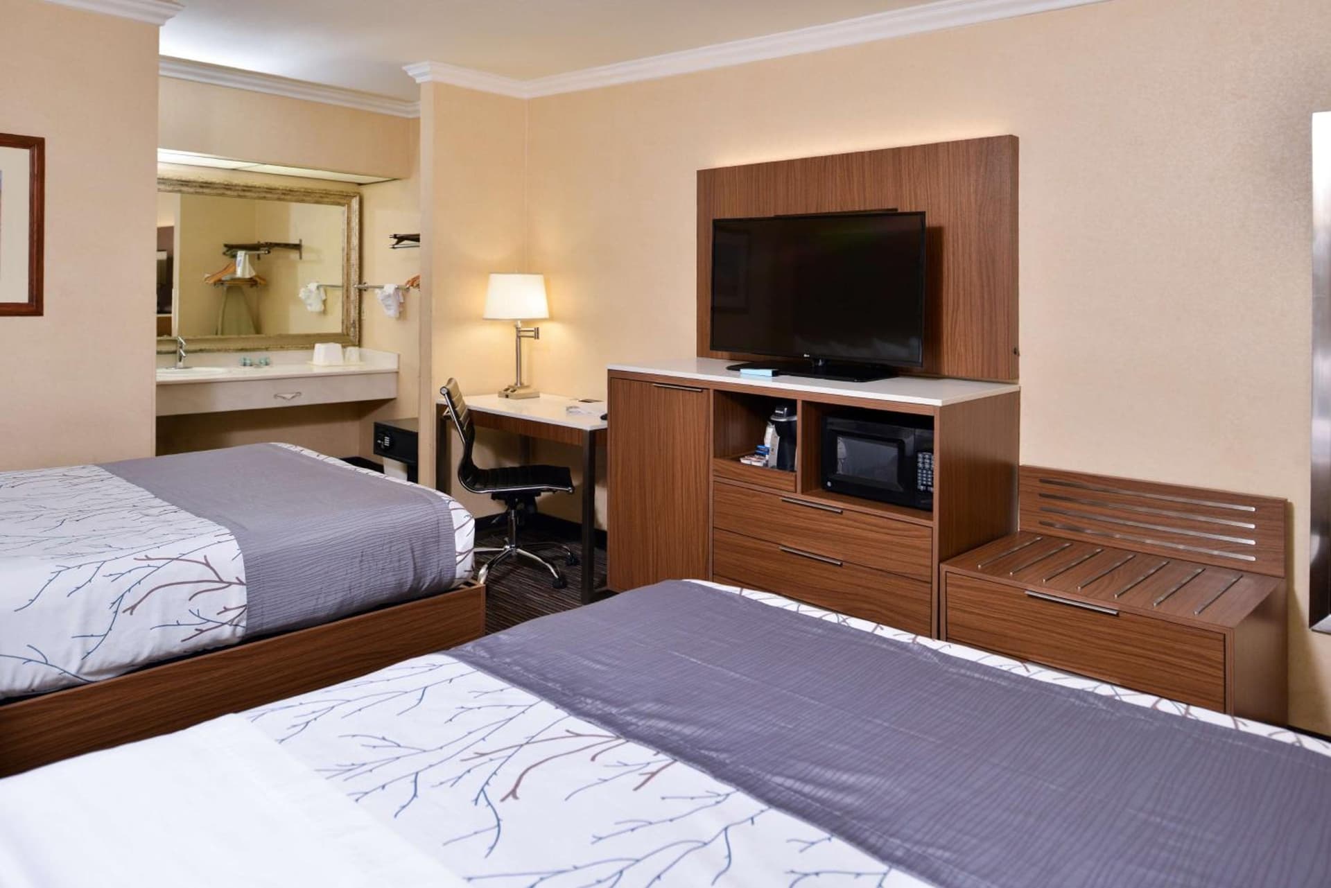 Best Western Airpark Hotel - LAX Airport LA Stadium gallery photo in Inglewood, CA — image 14