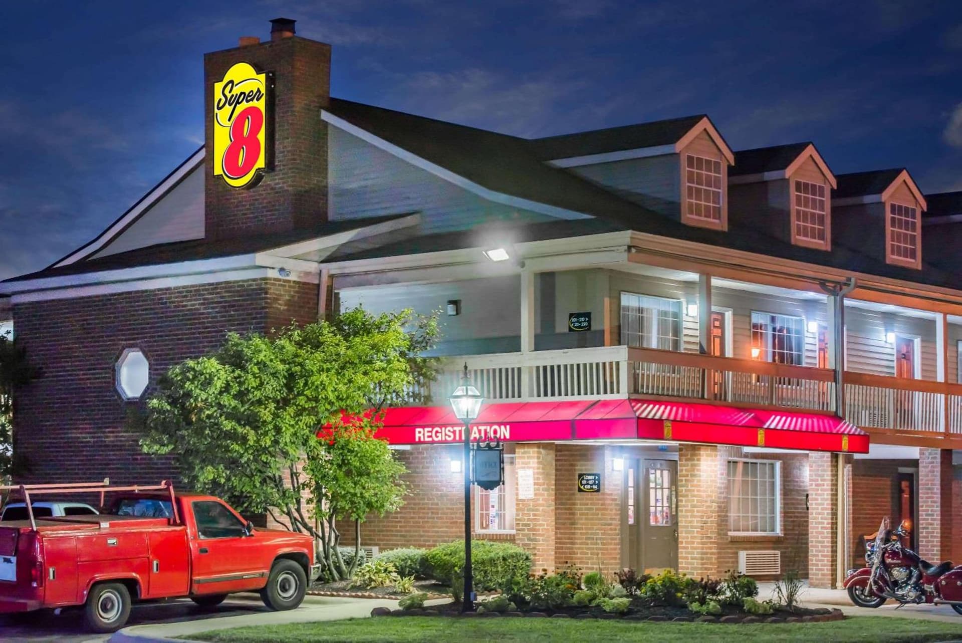 Red Roof Inn & Suites Marysville featured exterior or lobby in Marysville, OH — similar hotel