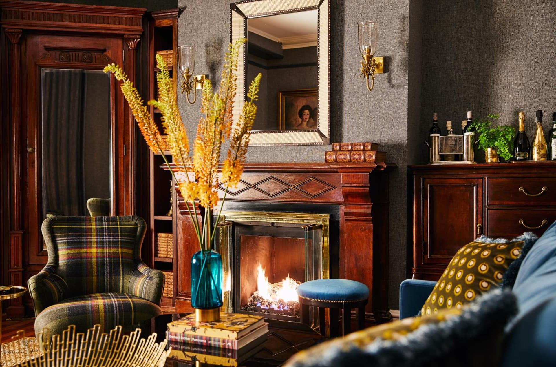 The Cliffside Inn interior in Newport, RI — gallery photo 2