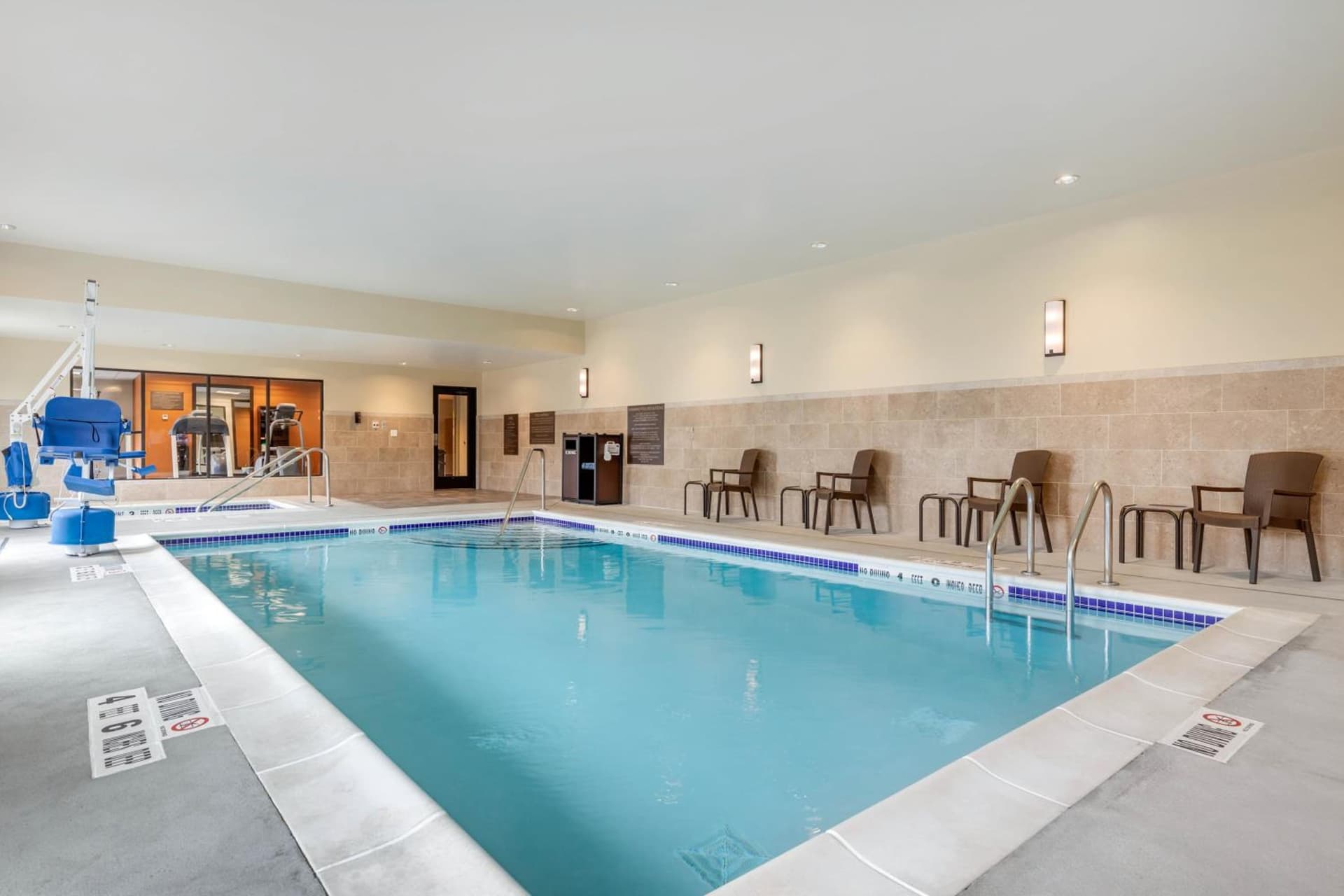 Comfort Inn & Suites Schenectady - Scotia gallery photo in Schenectady, NY — image 7