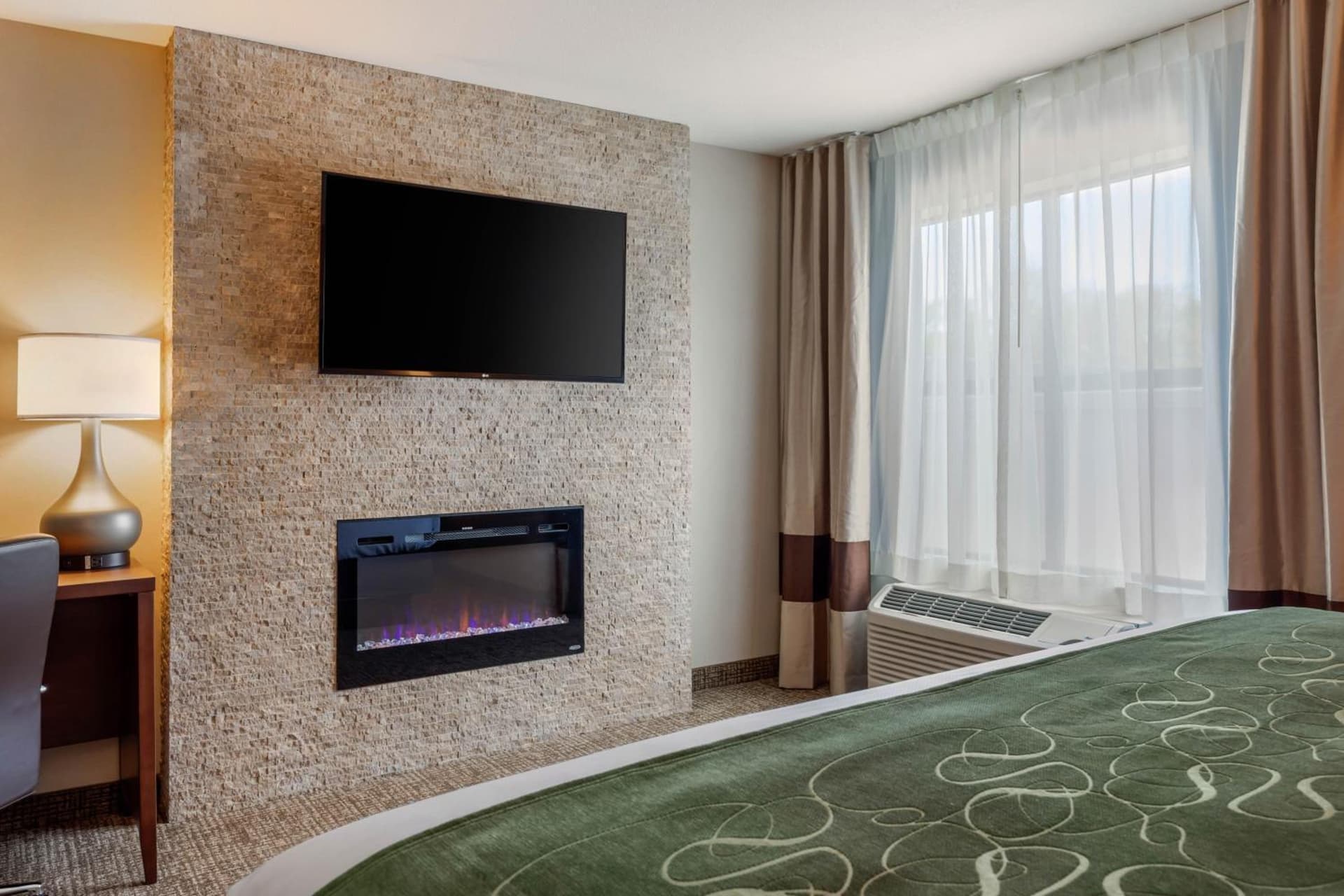 Comfort Inn & Suites Schenectady - Scotia gallery photo in Schenectady, NY — image 22