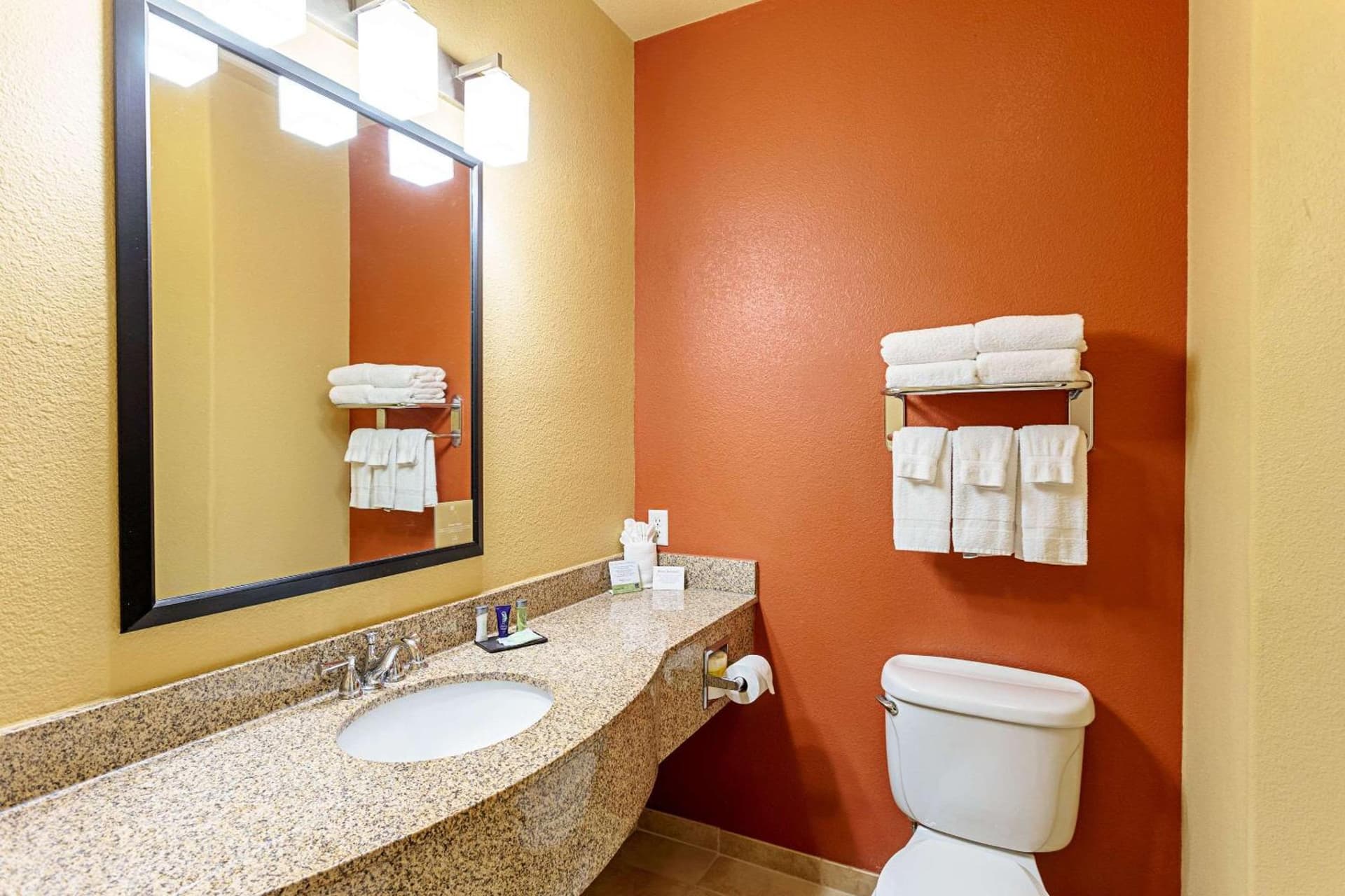 Sleep Inn & Suites Tyler South gallery photo in Tyler, TX — image 28