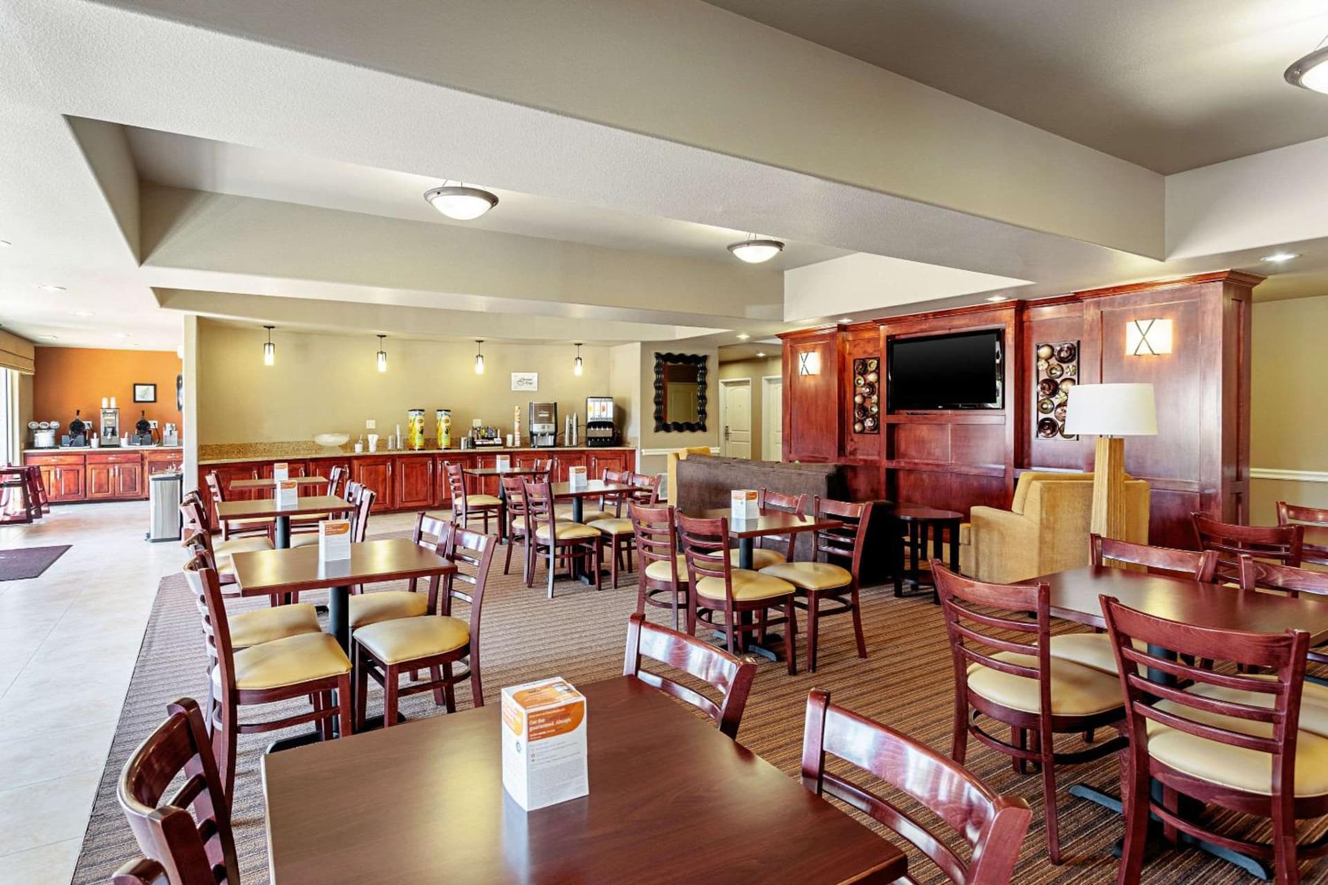 Sleep Inn & Suites Tyler South interior in Tyler, TX — gallery photo 2