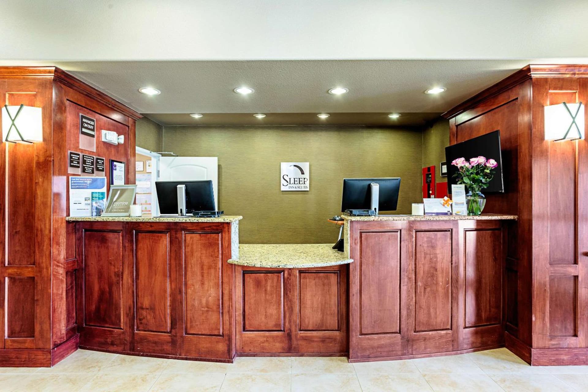 Sleep Inn & Suites Tyler South property views in Tyler, TX — gallery photo 3