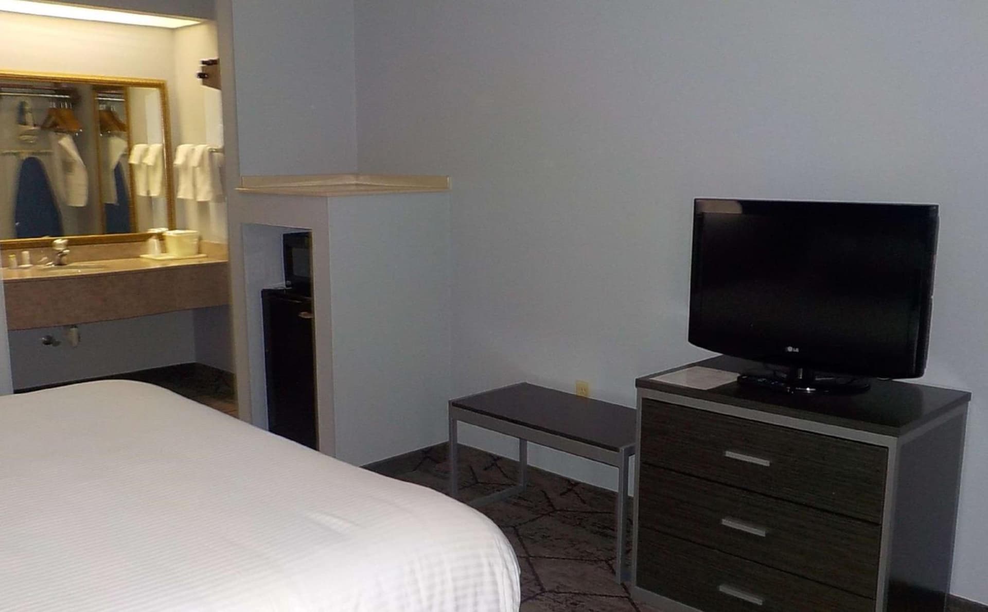SureStay Plus Hotel by Best Western Warner Robins AFB gallery photo in Warner Robins, GA — image 24