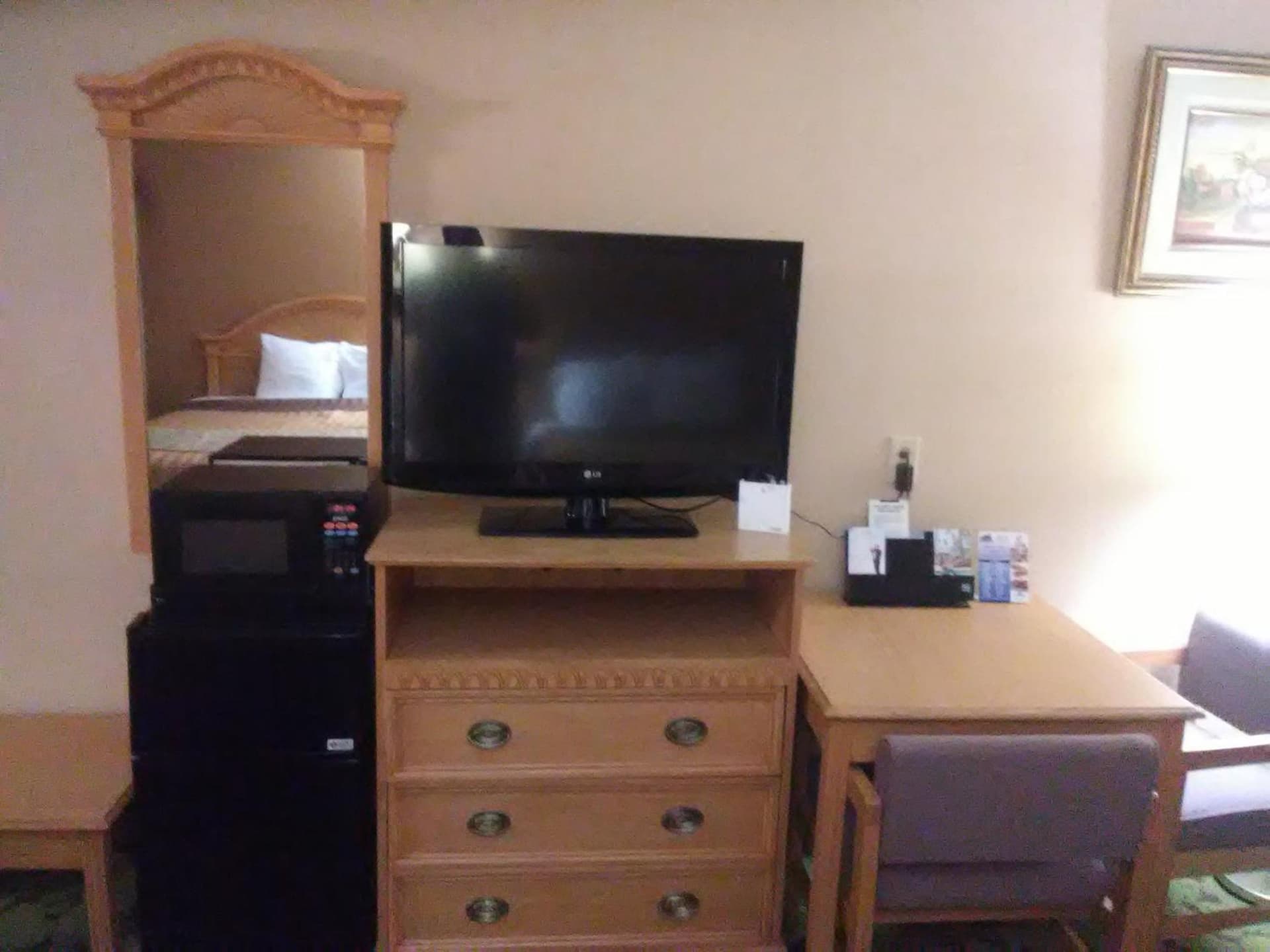 Travelodge by Wyndham Bloomington gallery photo in Bloomington, IN — image 6