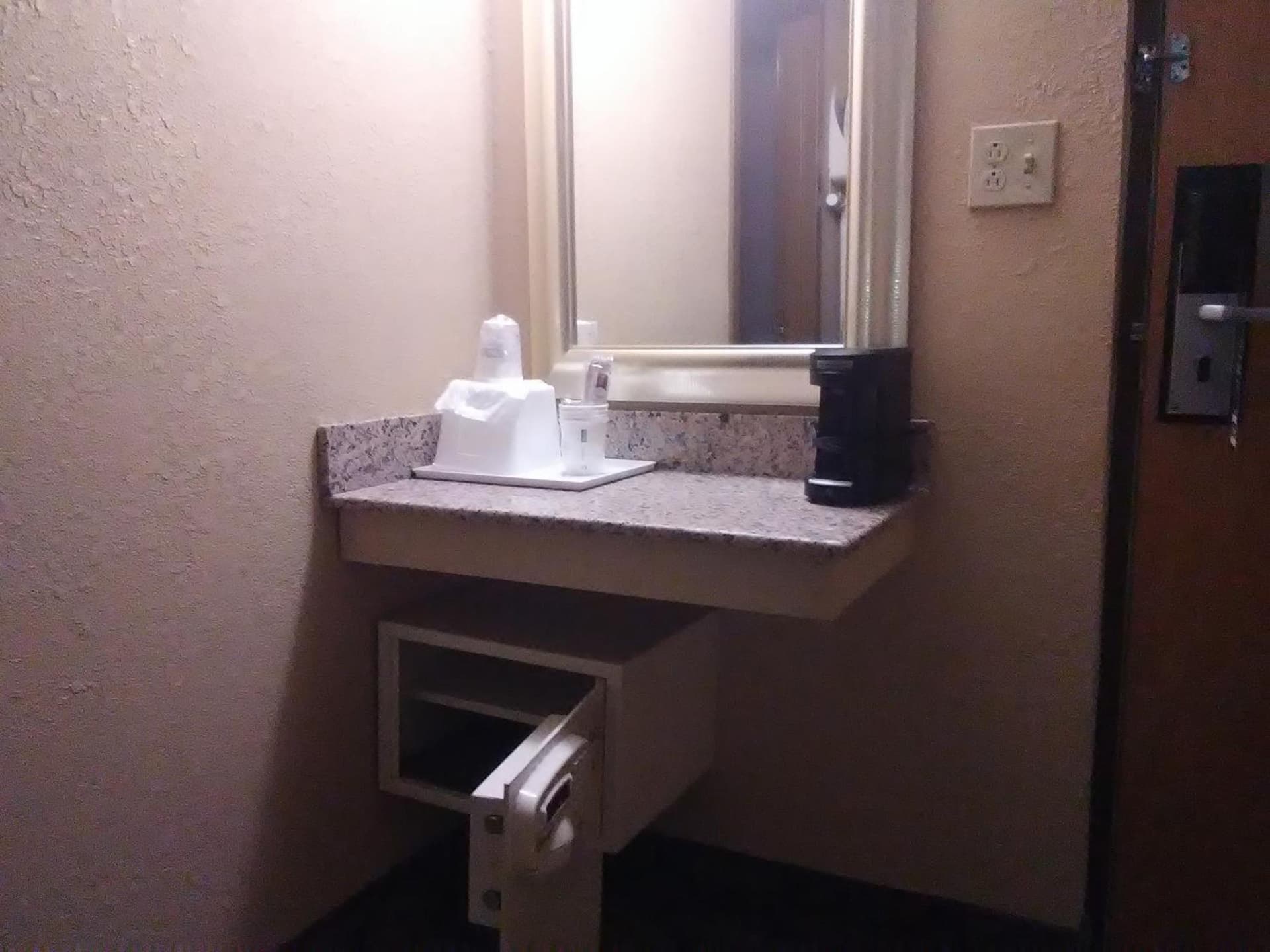 Travelodge by Wyndham Bloomington gallery photo in Bloomington, IN — image 27
