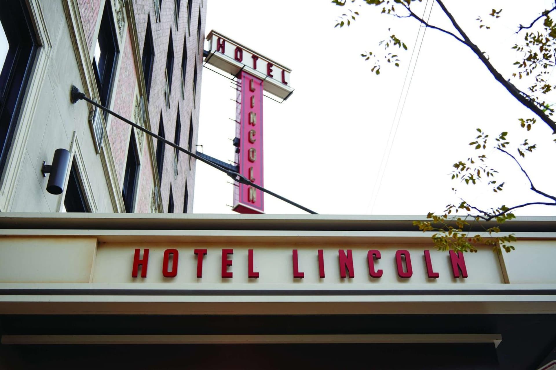 Hotel Lincoln property views in Chicago, IL — gallery photo 3