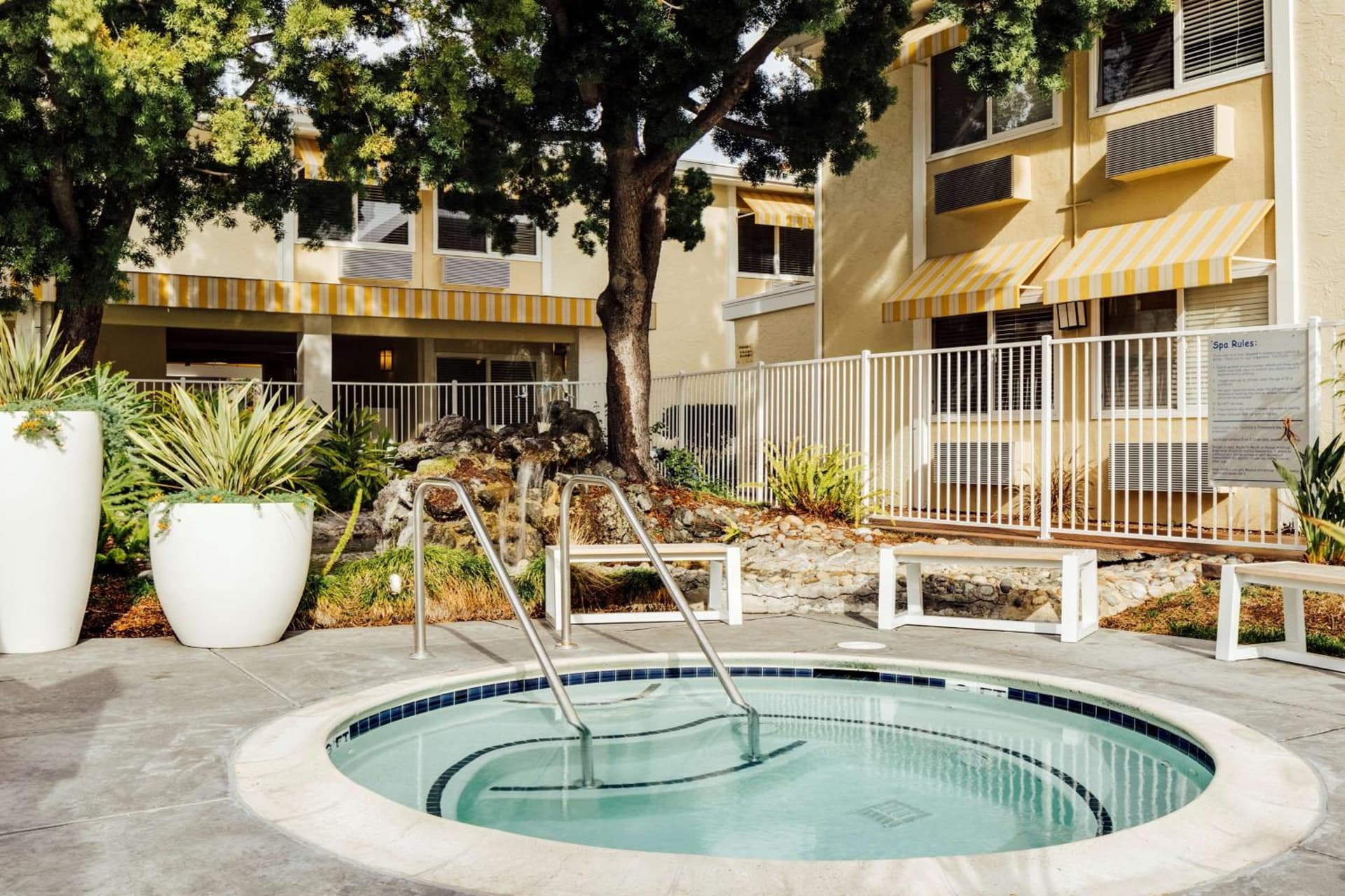 Wild Palms, a JdV by Hyatt Hotel property views in Sunnyvale, CA — gallery photo 3
