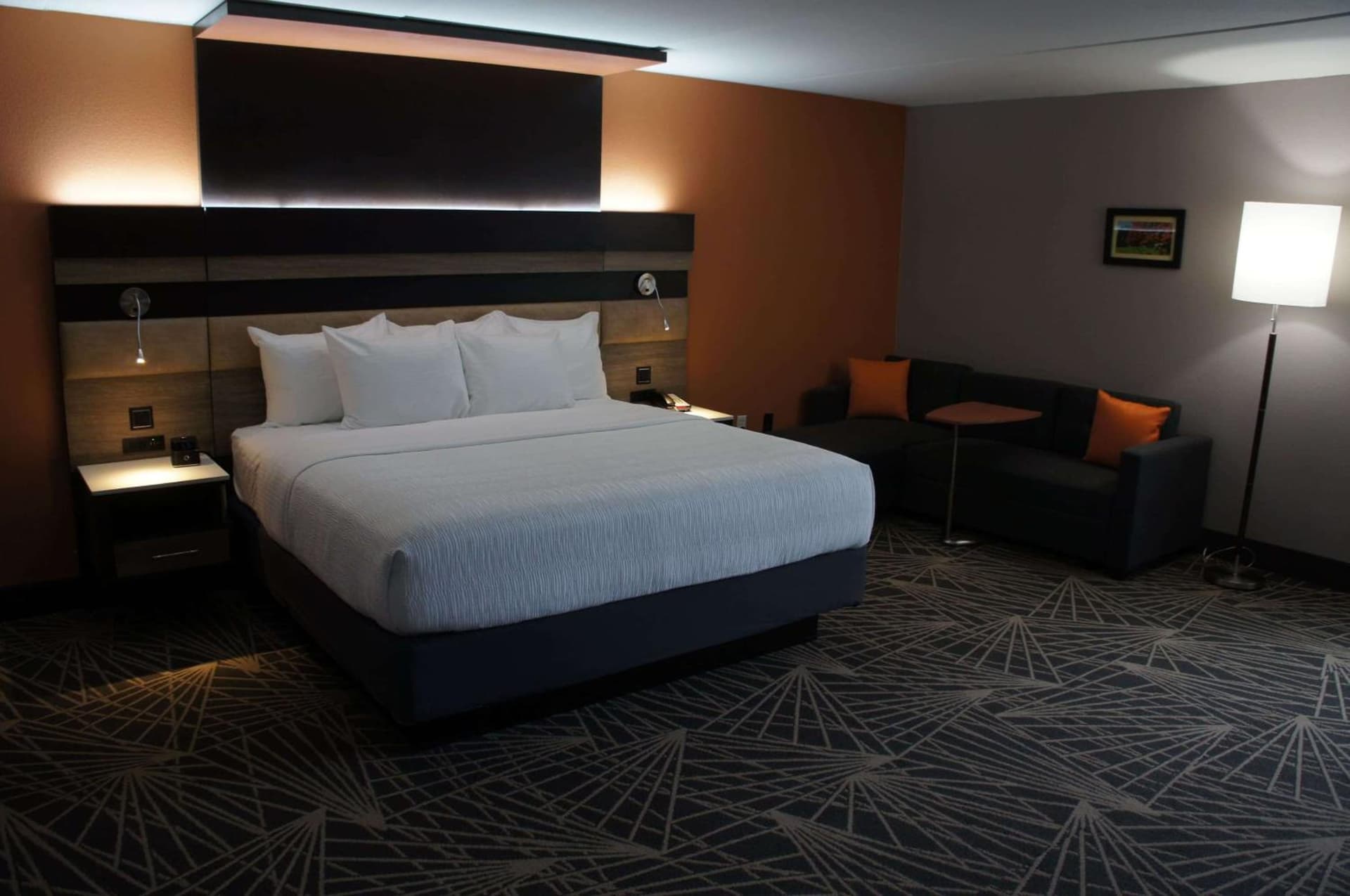 La Quinta by Wyndham Branson interior in Branson, MO — gallery photo 2
