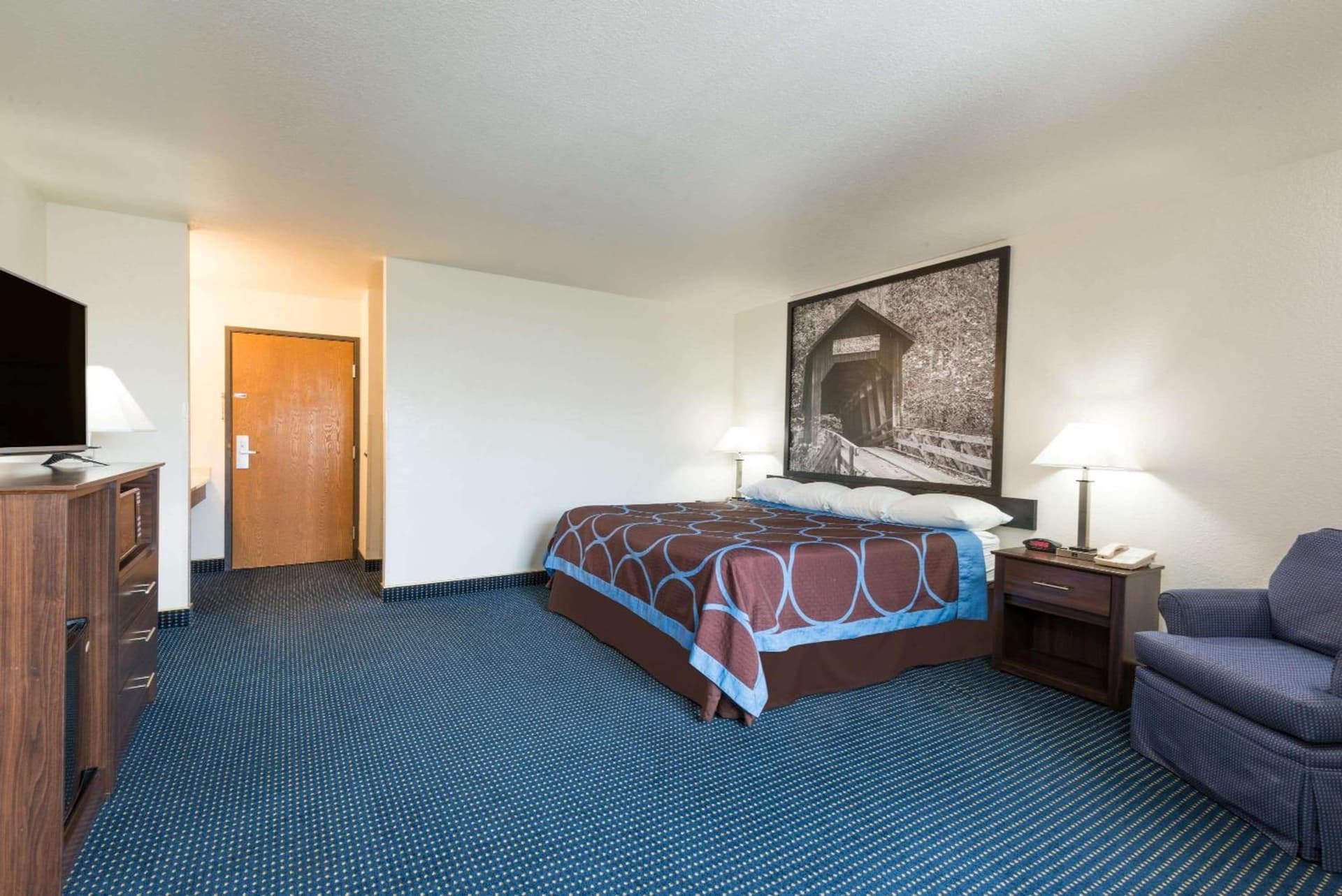 Super 8 by Wyndham Greenfield gallery photo in Greenfield, IN — image 31