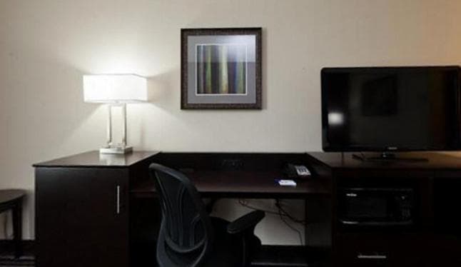 Holiday Inn Express & Suites Raceland - Highway 90 by IHG gallery photo in Raceland, LA — image 9