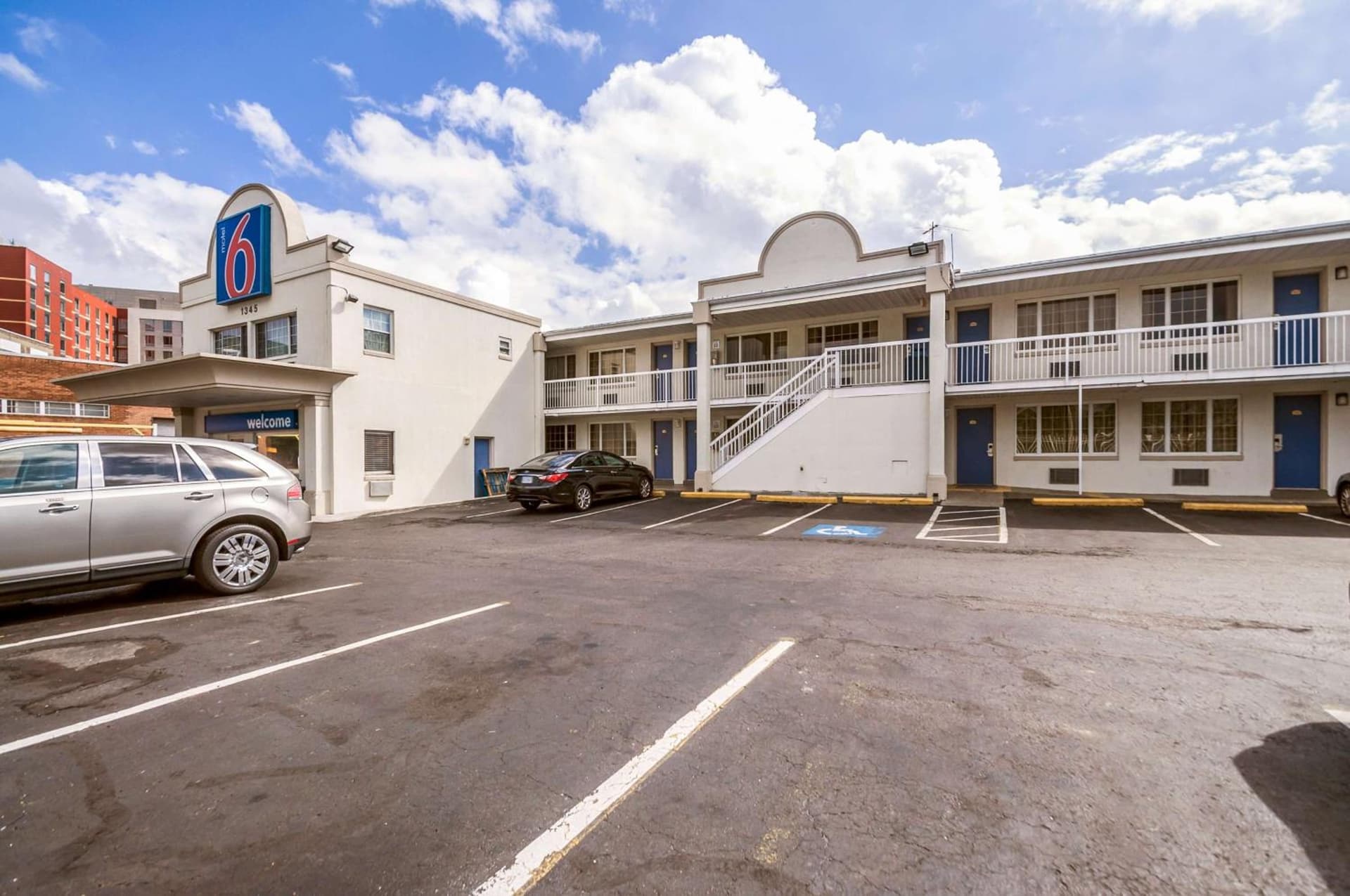 Motel 6-Washington, DC - Convention Center featured exterior or lobby in Washington, DC — similar hotel