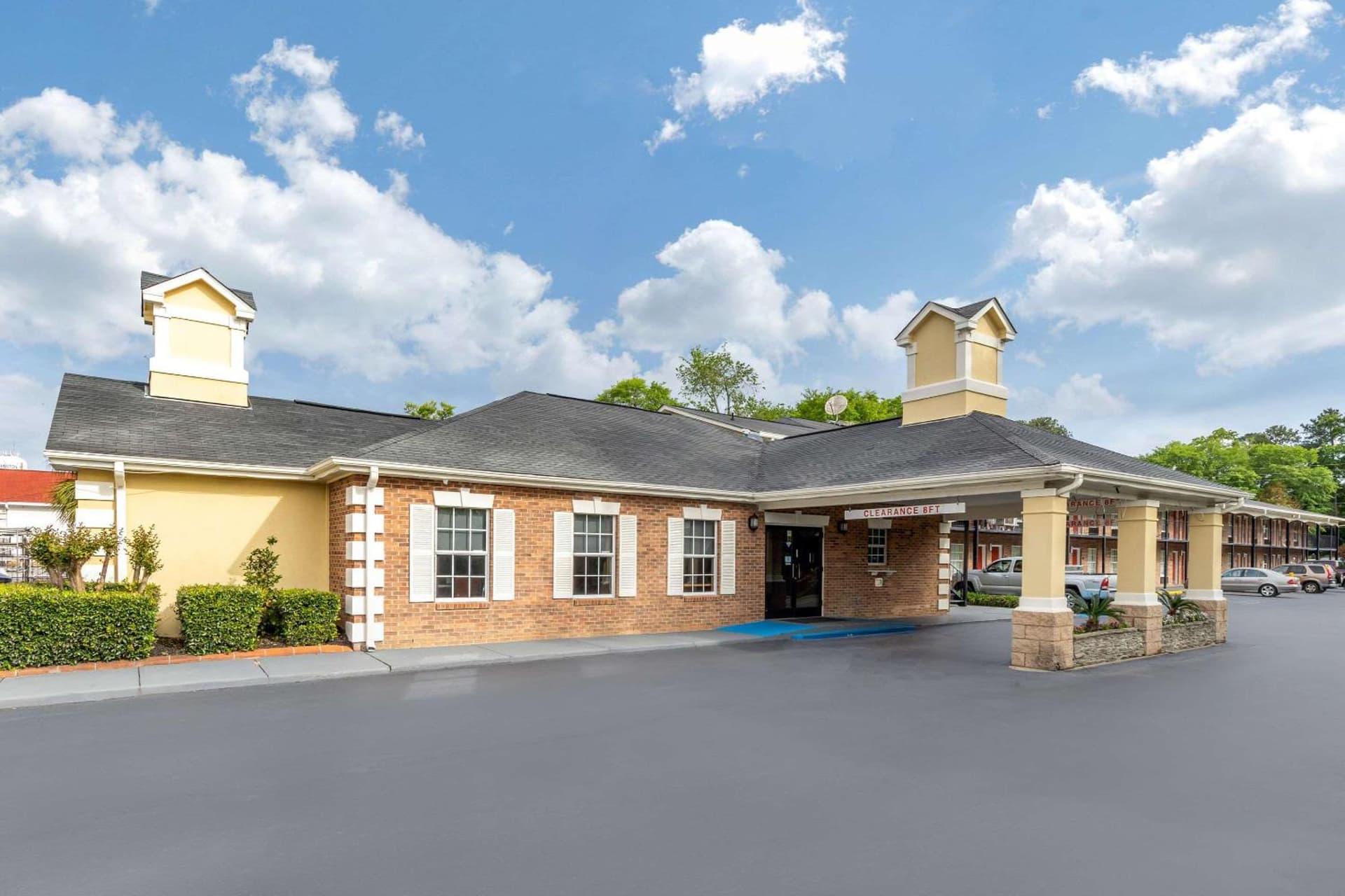 Quality Inn & Suites Lexington interior in Lexington, SC — gallery photo 2