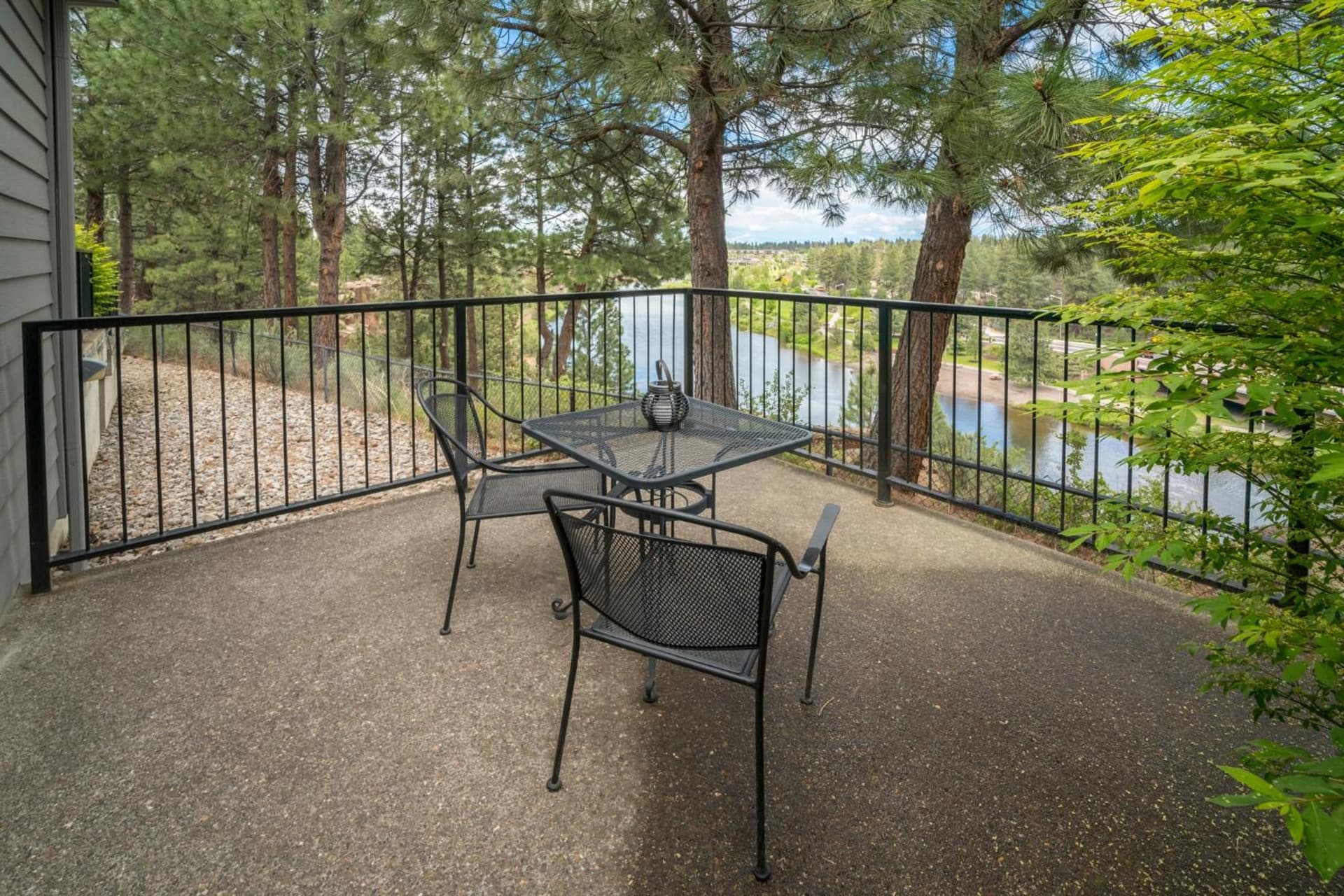 Pine Ridge Inn gallery photo in Bend, OR — image 7