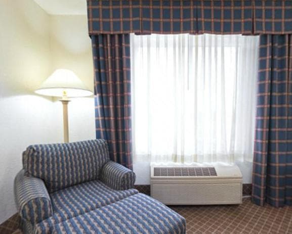 Holiday Inn Express Hotel & Suites Ames by IHG interior in Ames, IA — gallery photo 2