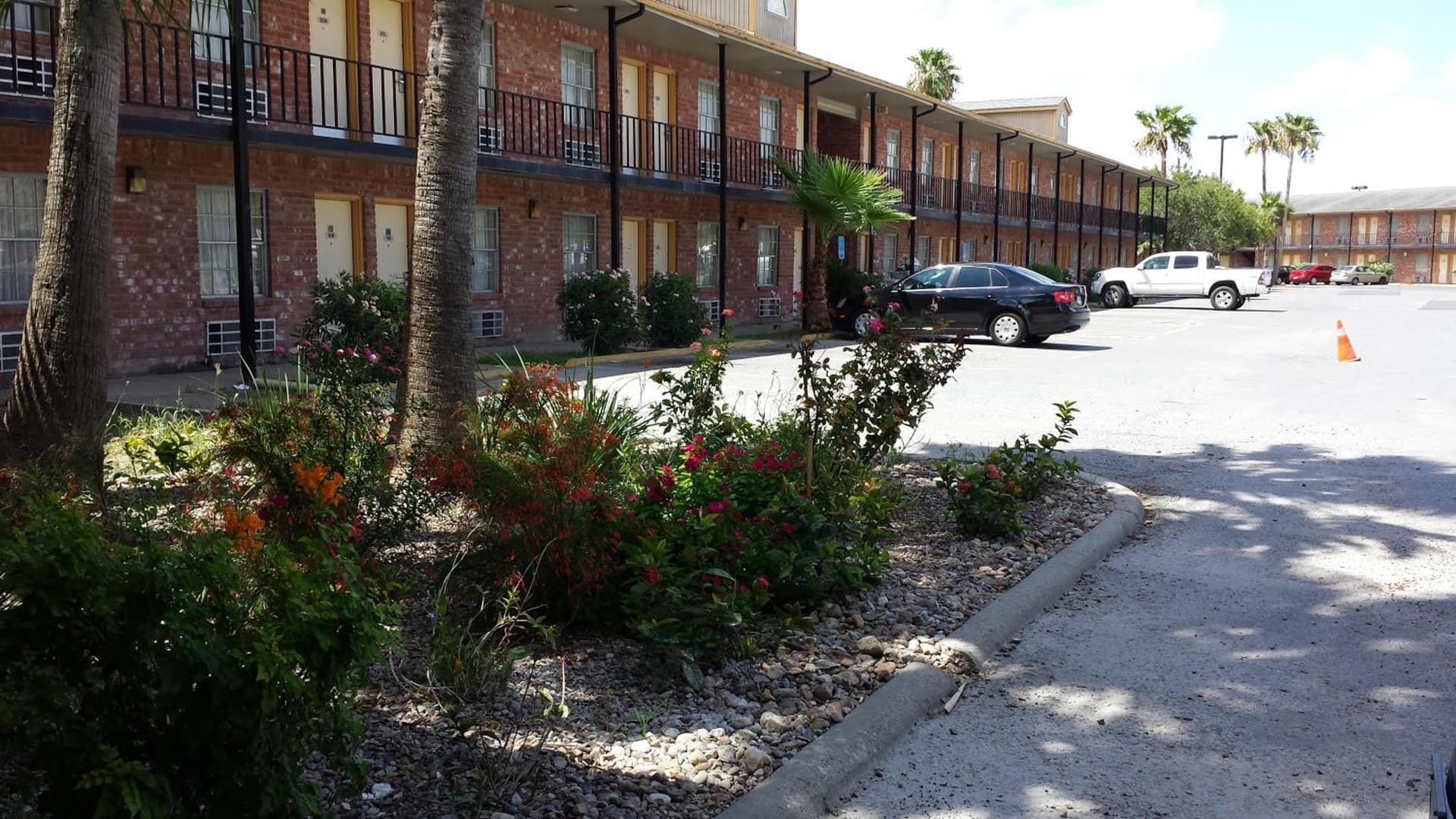Texas Inn North Brownsville property views in Brownsville, TX — gallery photo 3