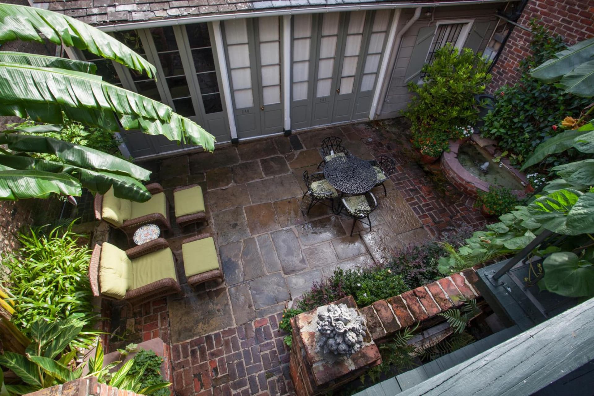 Chateau Hotel gallery photo in New Orleans, LA — image 24