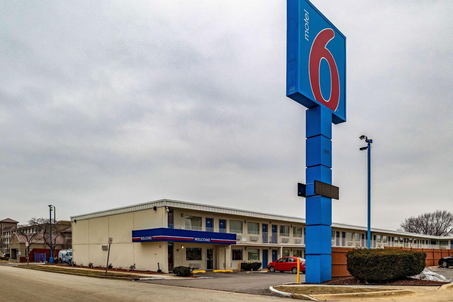 Motel 6-Joliet, IL - I-80 interior in Joliet, IL — gallery photo 2