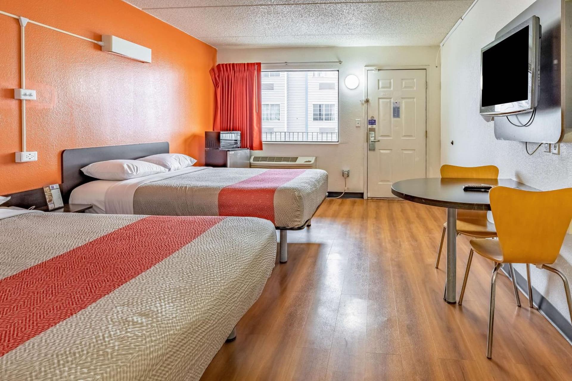 Motel 6-Joliet, IL - I-80 gallery photo in Joliet, IL — image 10